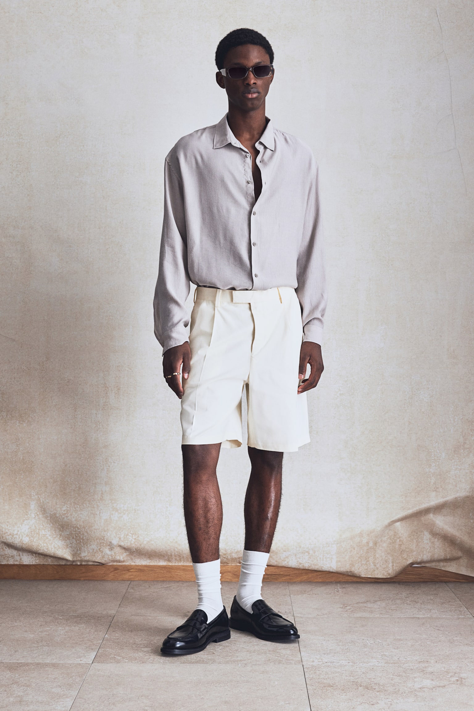 Relaxed Fit Twill bermuda shorts - Cream/Black