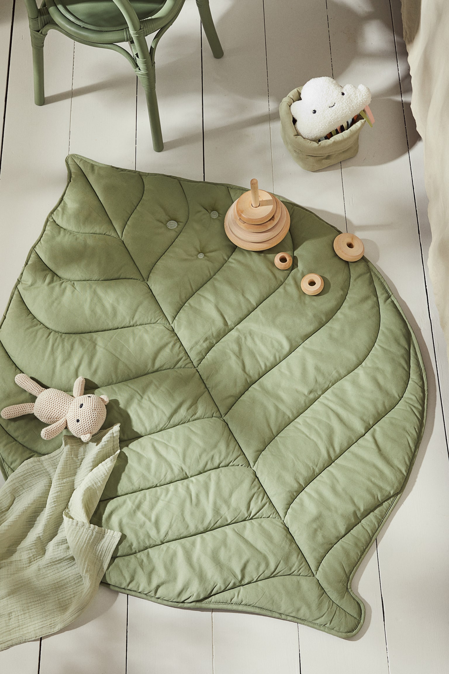 Leaf Shaped Baby Mat - Light green - 2