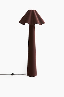 Vågig golvlampa