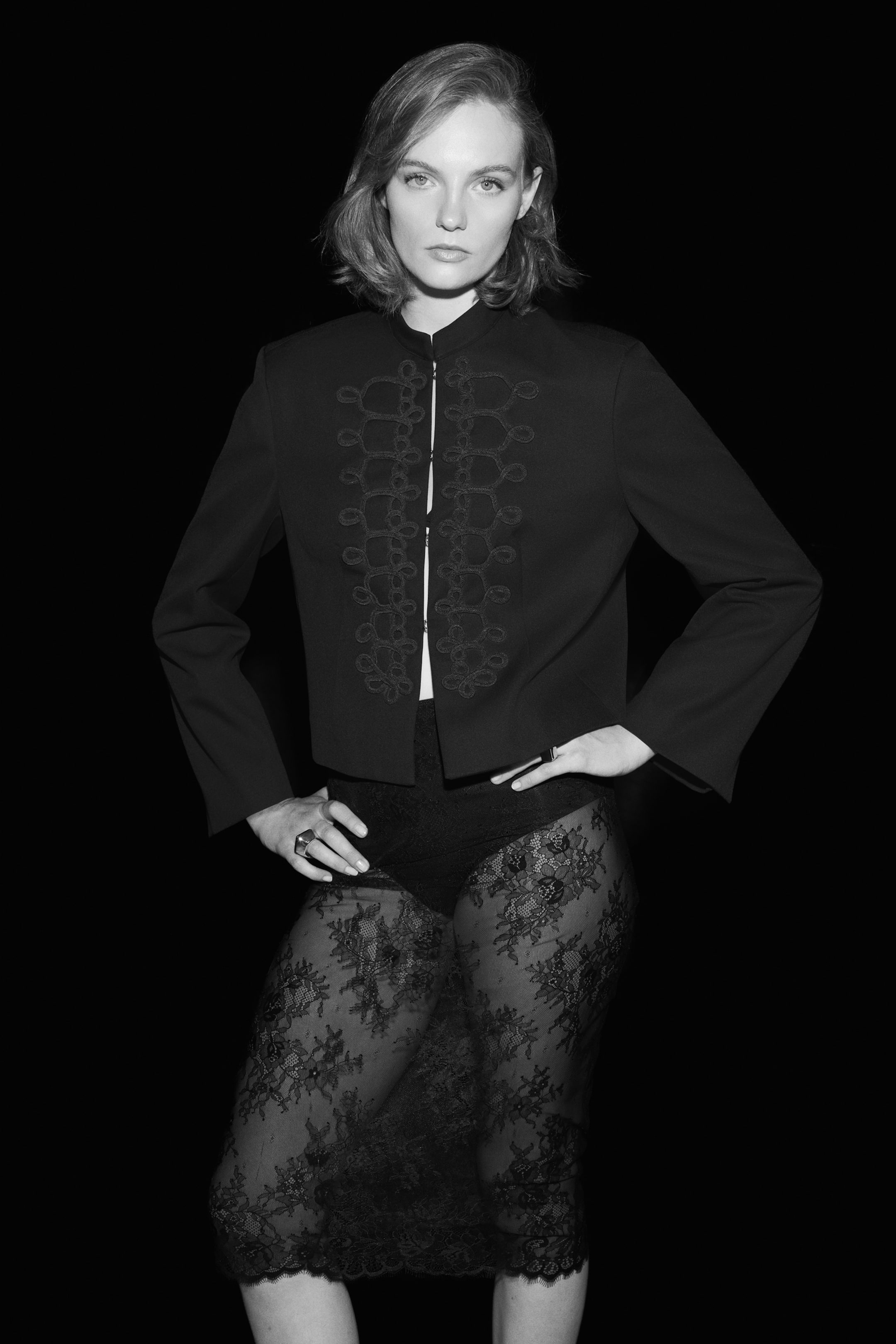 Женские куртки H&M Appliquéd Twill Jacket — фото 4