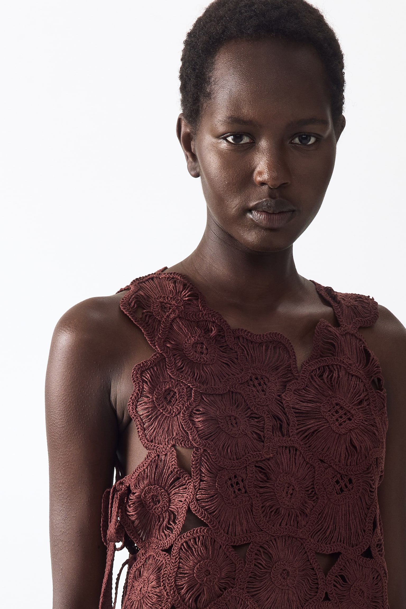 Asymmetric crochet-look top - 6