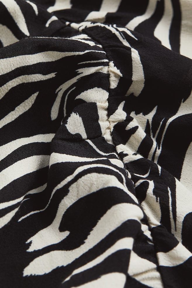 Puff-sleeved crêpe dress - Black/Zebra-print/Black/Floral/Black - 2