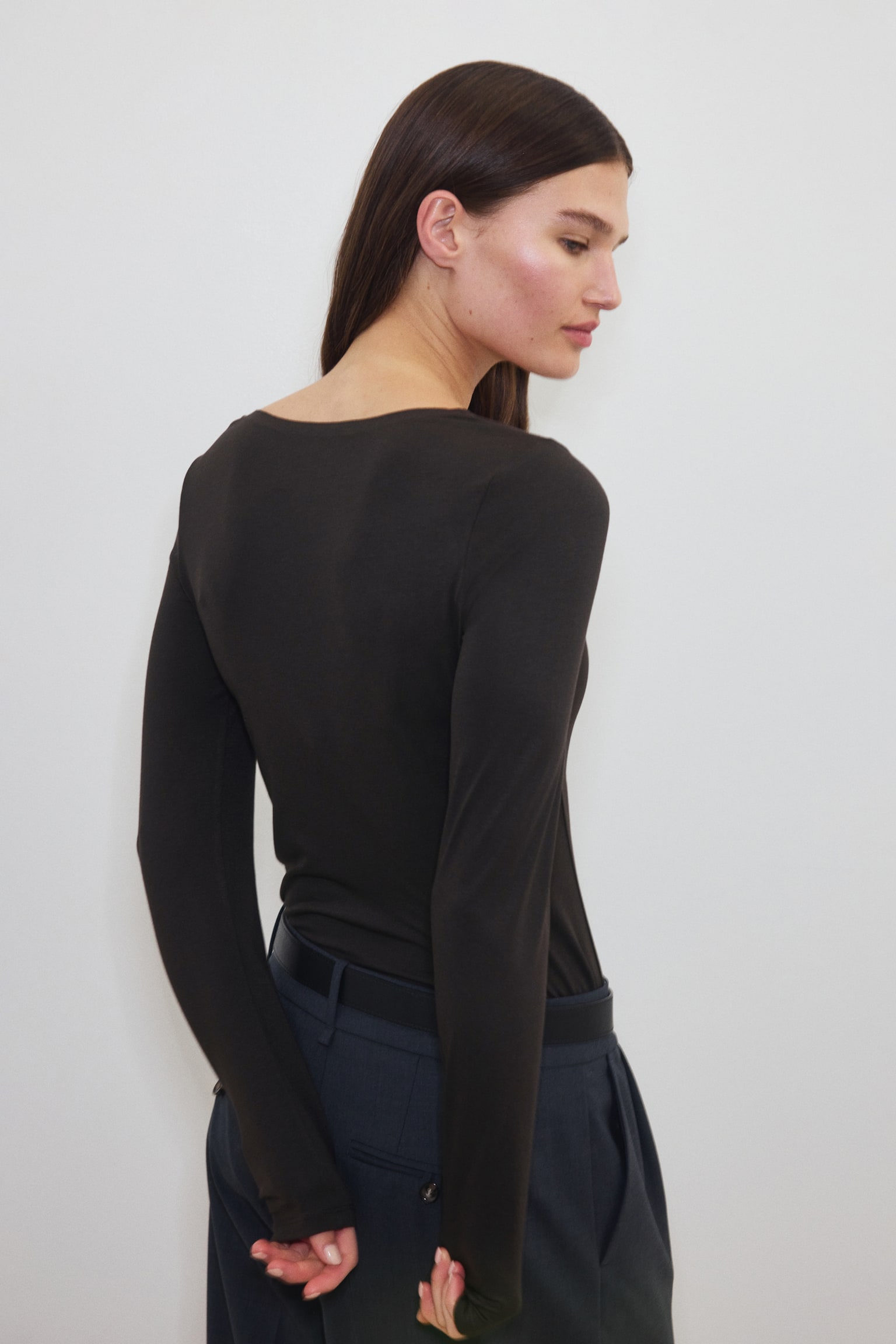 Топ Warming Slim Fit із довгими рукавами - Темно-коричневий/Чорний/Білий/Бежевий - 4