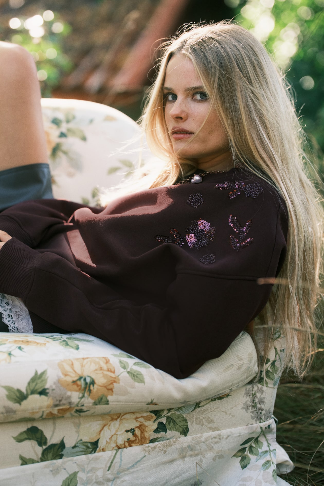 Embellished Sweatshirt - image 4