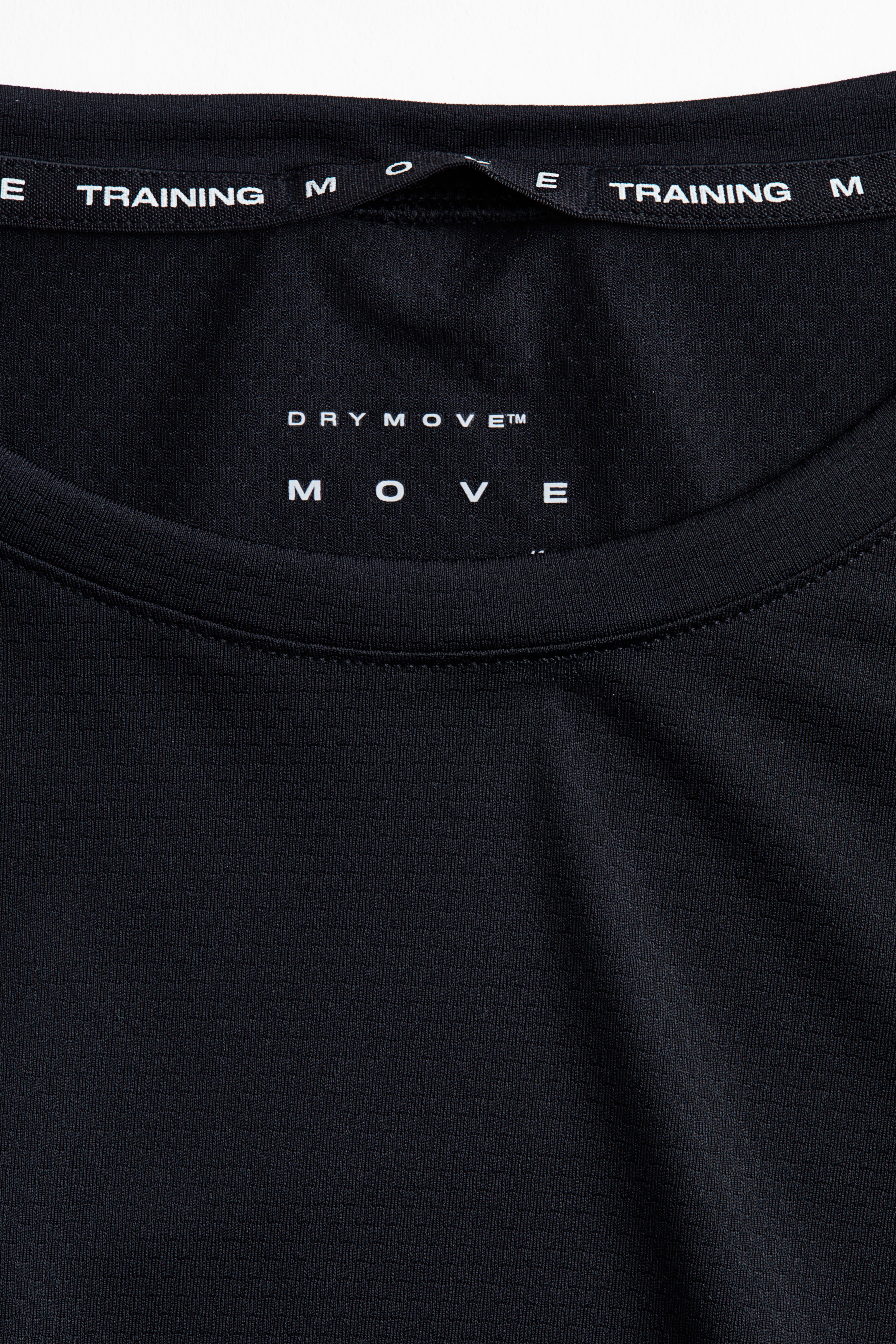 Muscle-Fit Sports Shirt with DryMove™