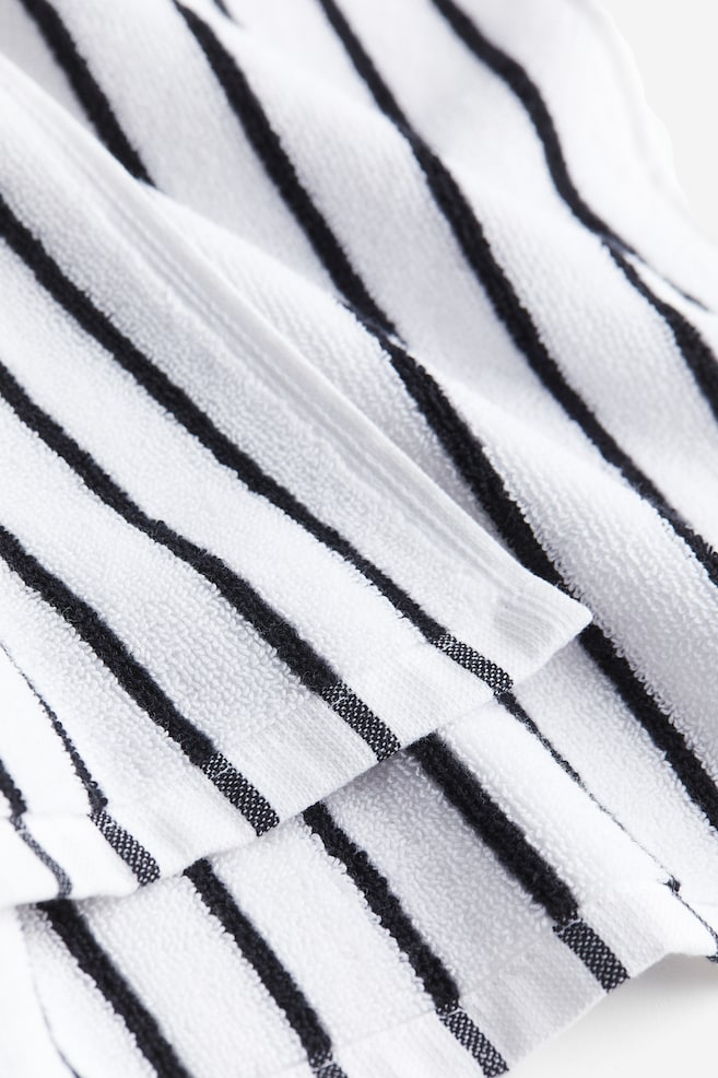 Striped bath towel  - White/Black striped/Sage green/Striped - 2