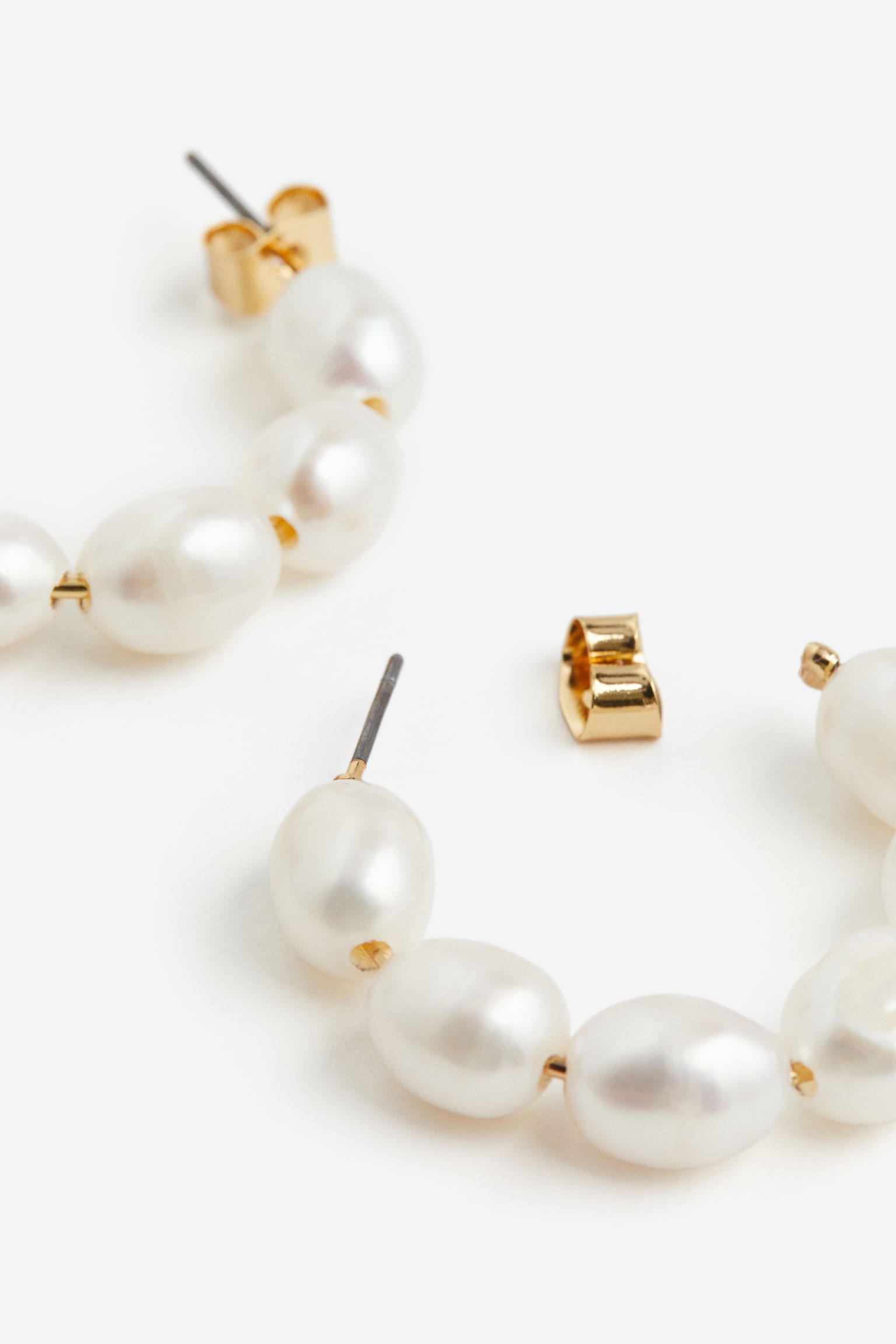 Gold-plated pearl hoops - White - 2