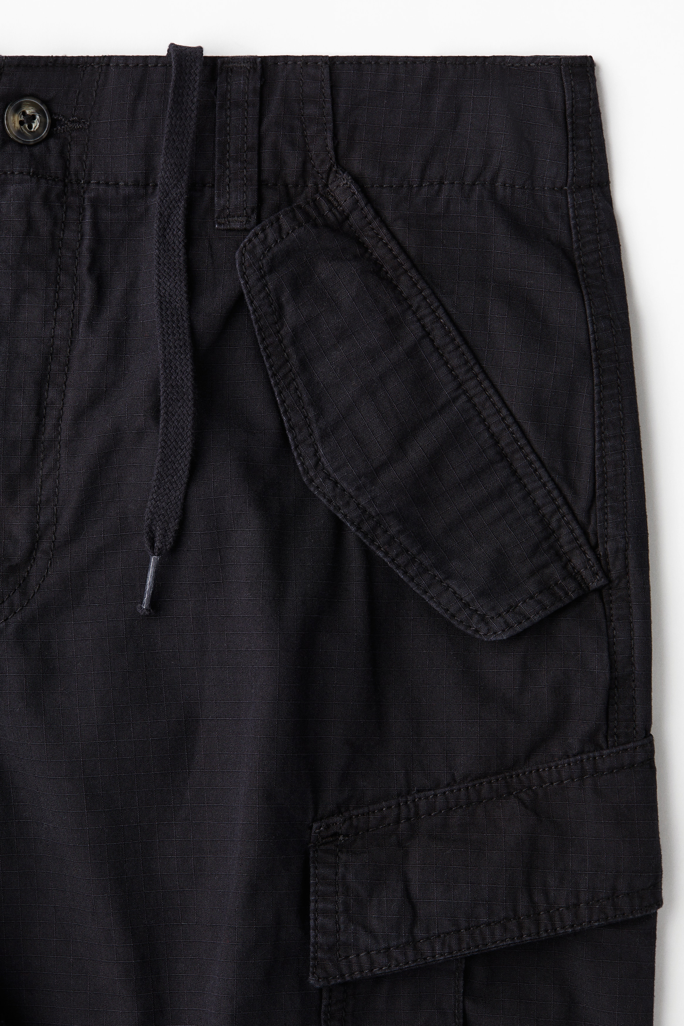 Loose Fit Cargo trousers