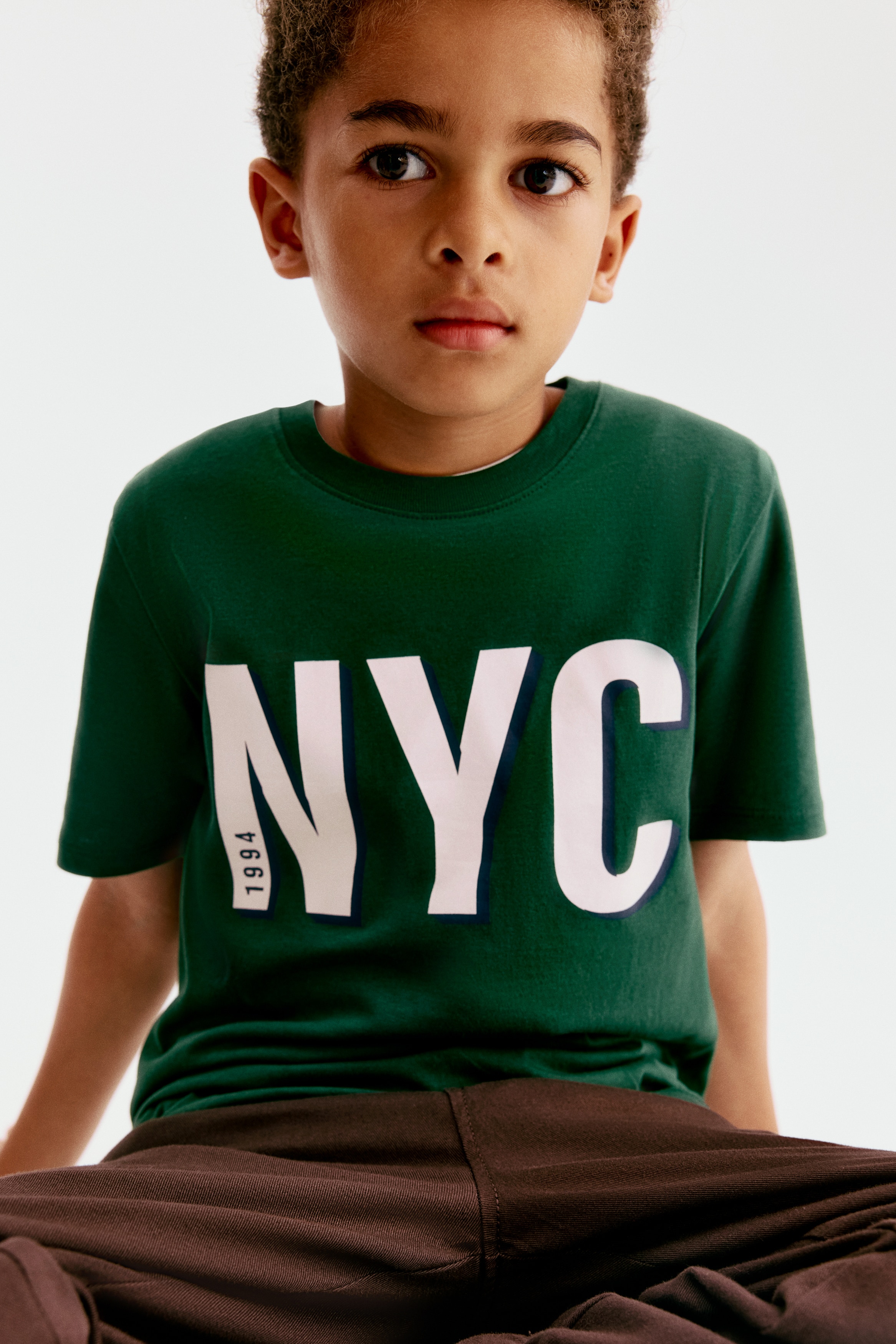Áo thun in hình - Màu xanh lá đậm/NYC/Màu nâu/6/Xanh tím than/Baseball Academy/Màu xanh tím than/Bóng đá