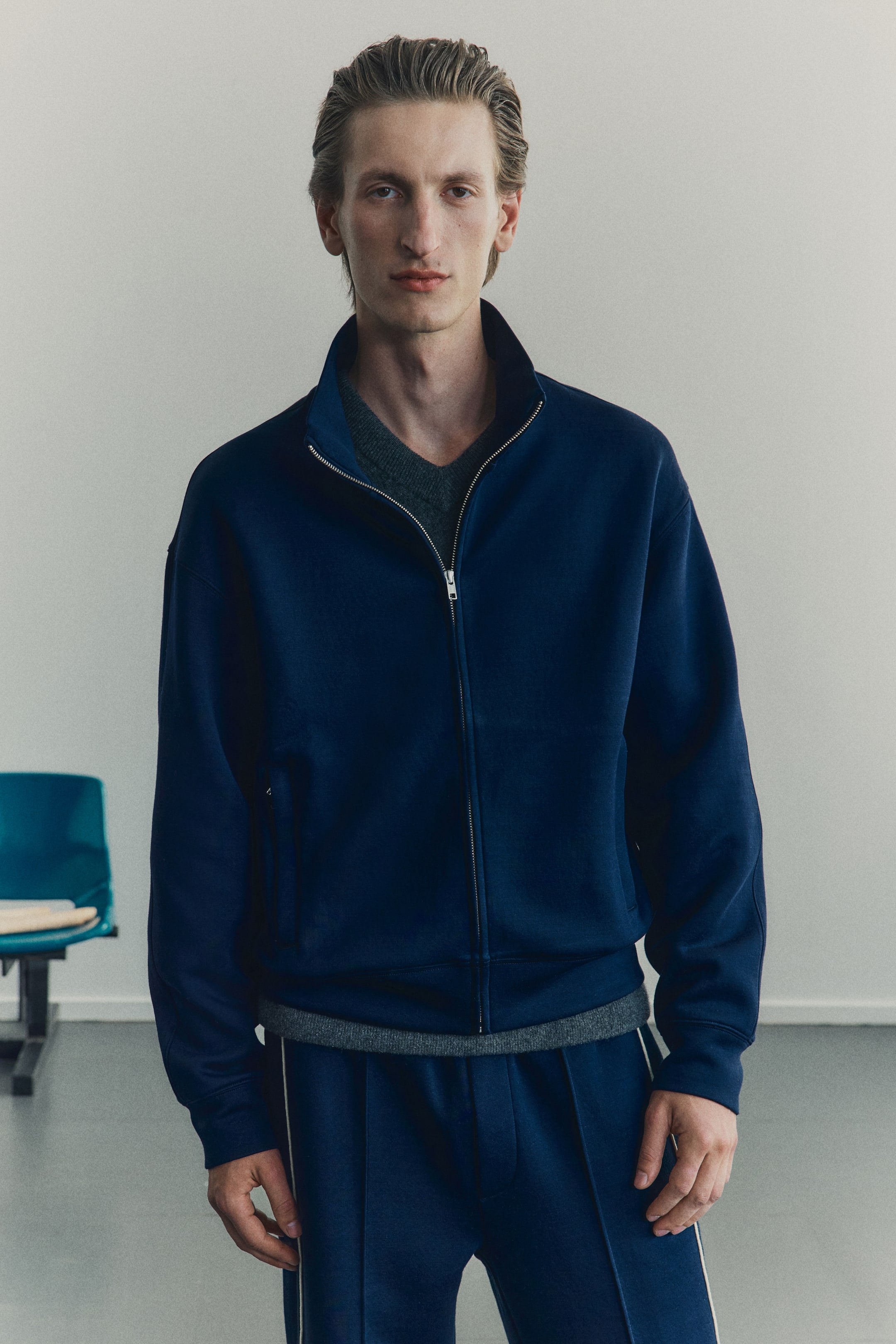 Größeres Bild anzeigen: Trainingsjacke aus Scuba in Loose Fit - Dunkelblau - Men | H&M AT 3