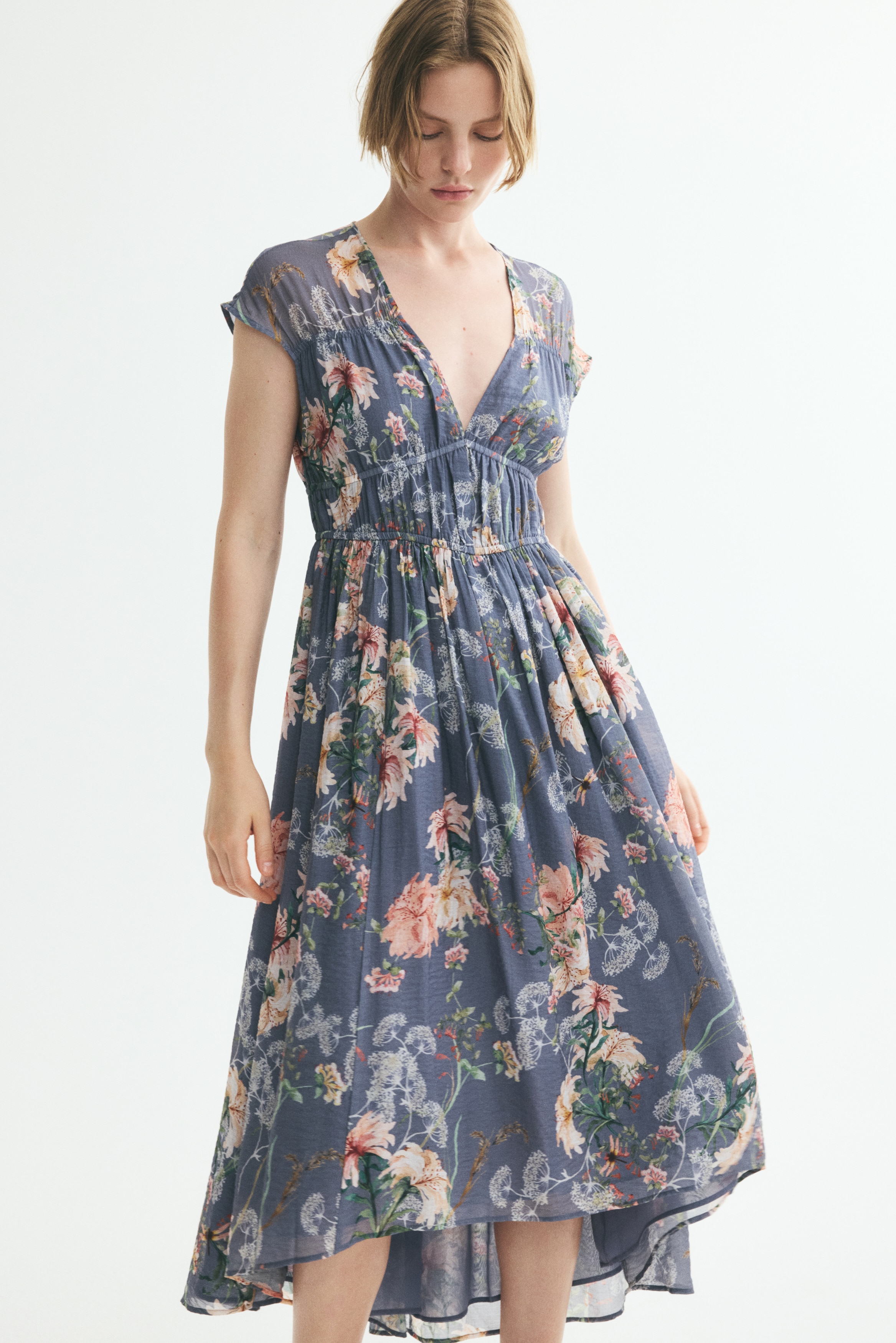Vestido fruncido con manga japonesa - Azul empolvado oscuro/Floral/Beige claro/Floral
