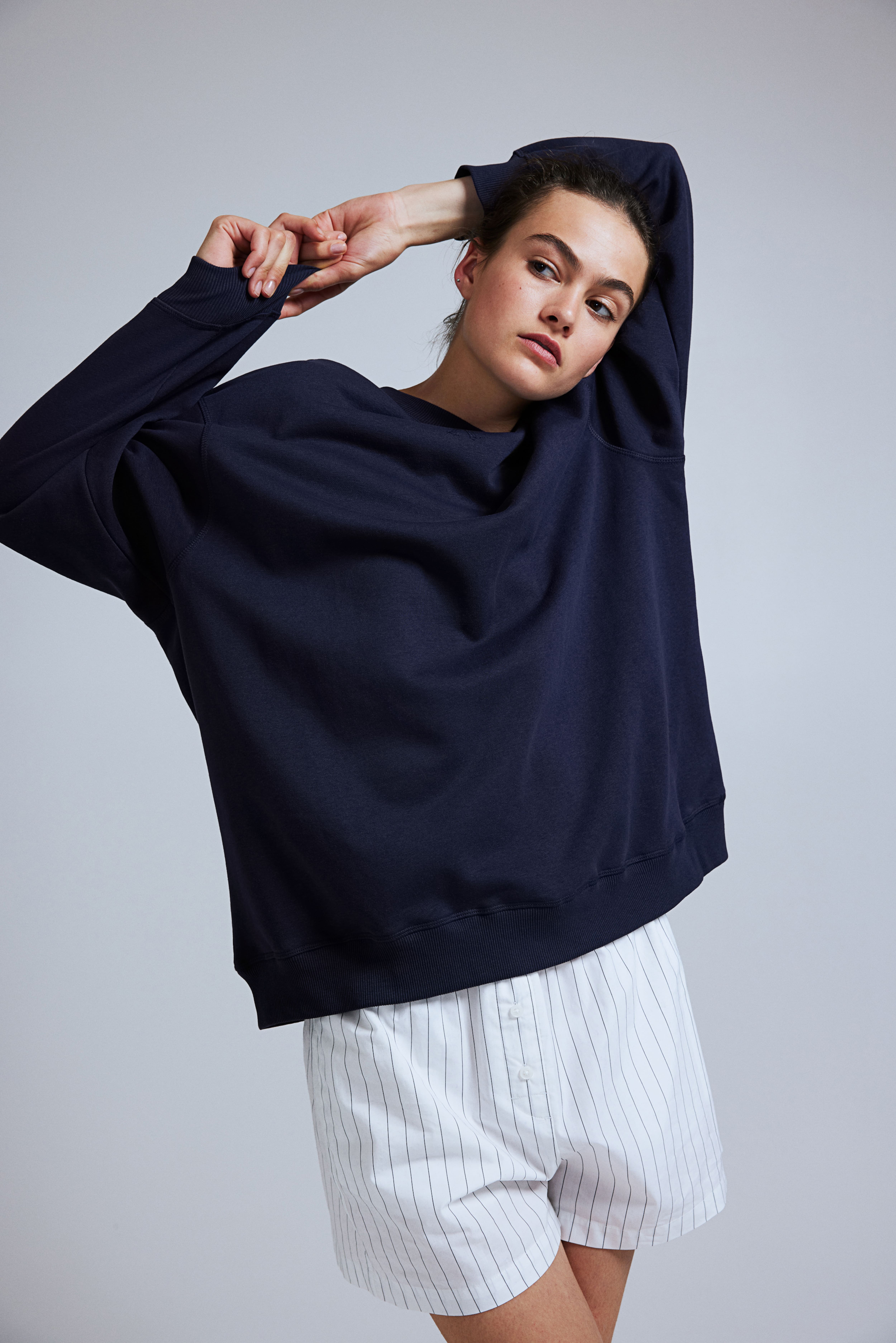 Navy blue oversized sweatshirt sale