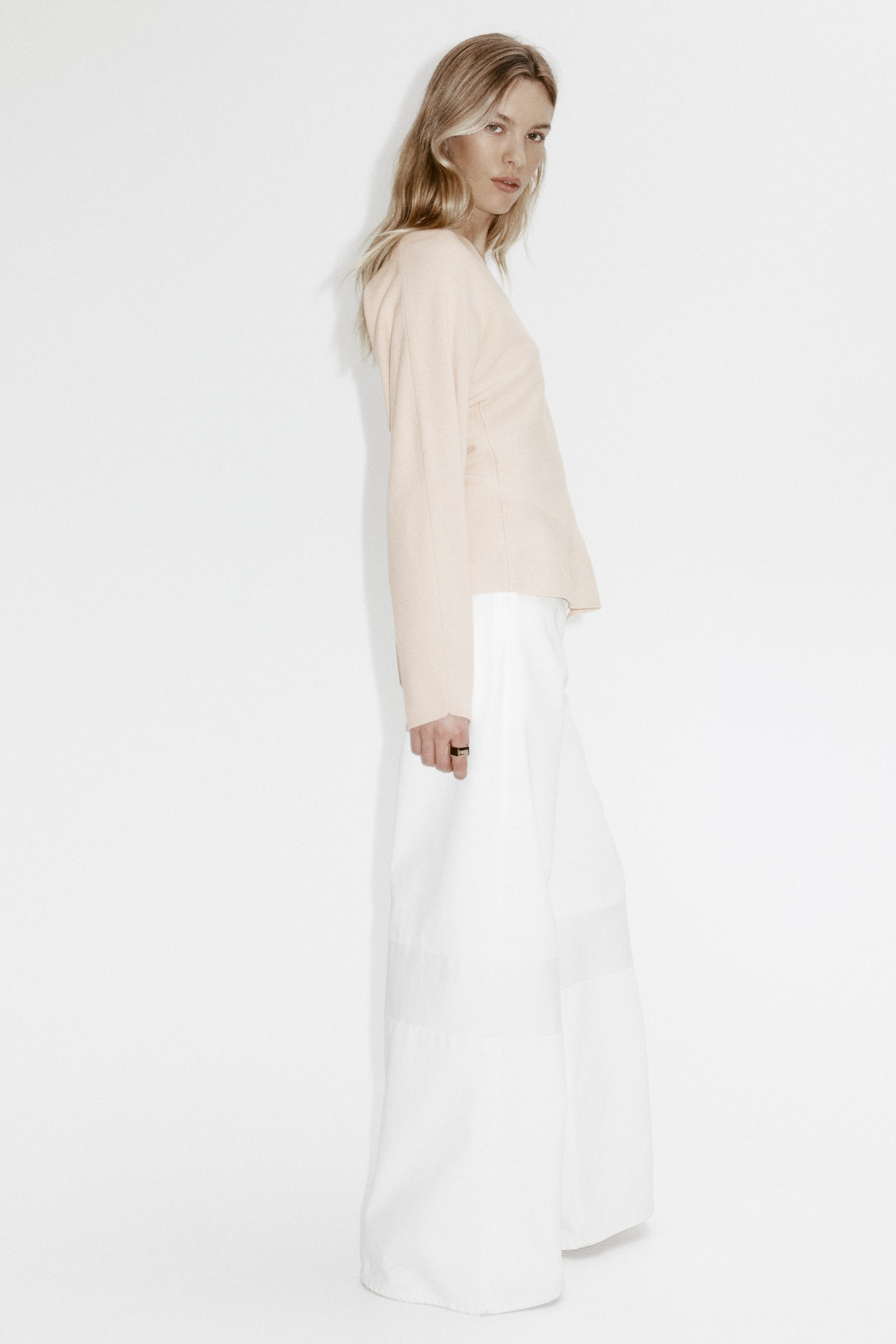 View larger image: Knitted V-neck top - Light beige - Ladies | H&M 1