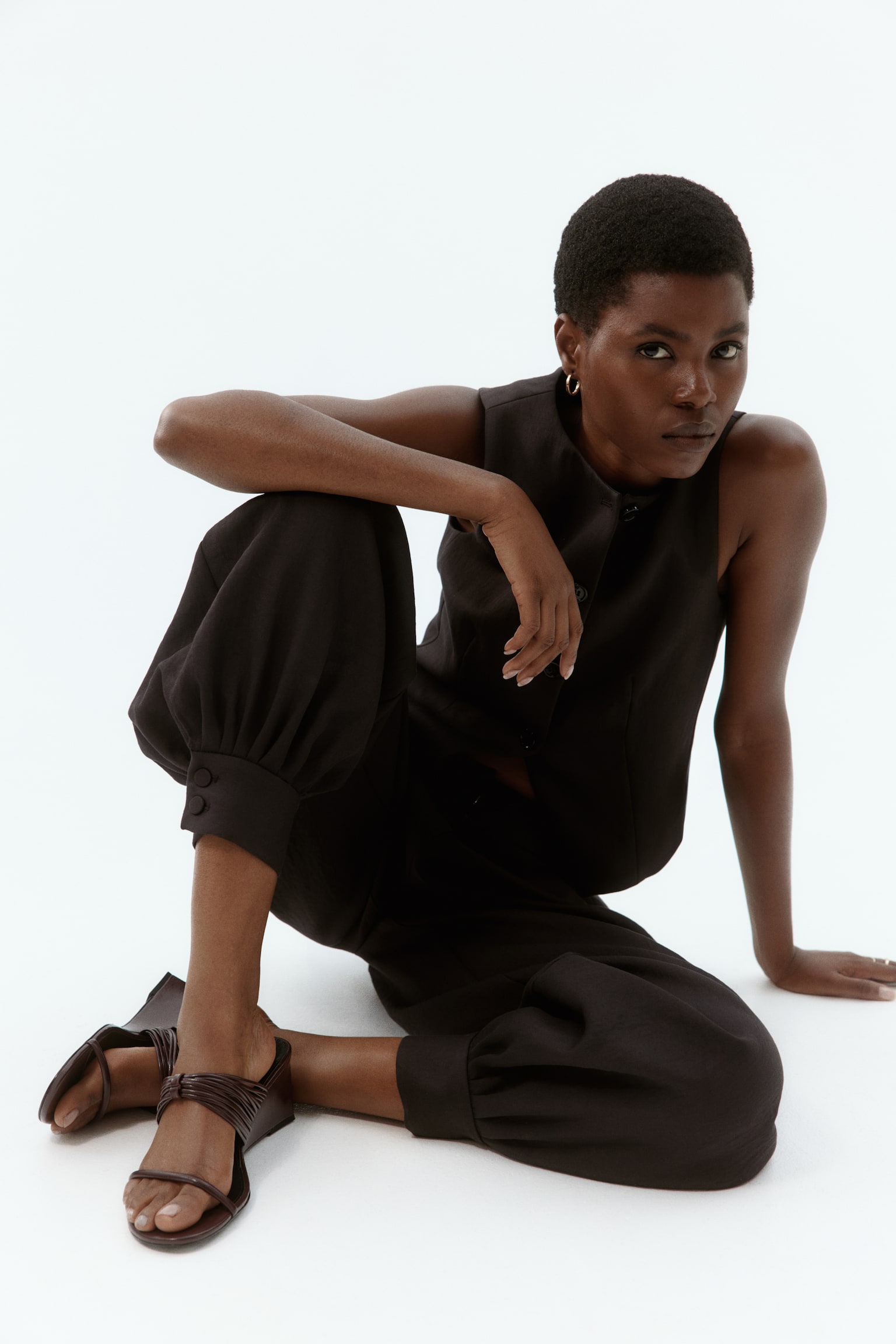 Wedge-heeled sandals - Dark brown/Dark beige - 1