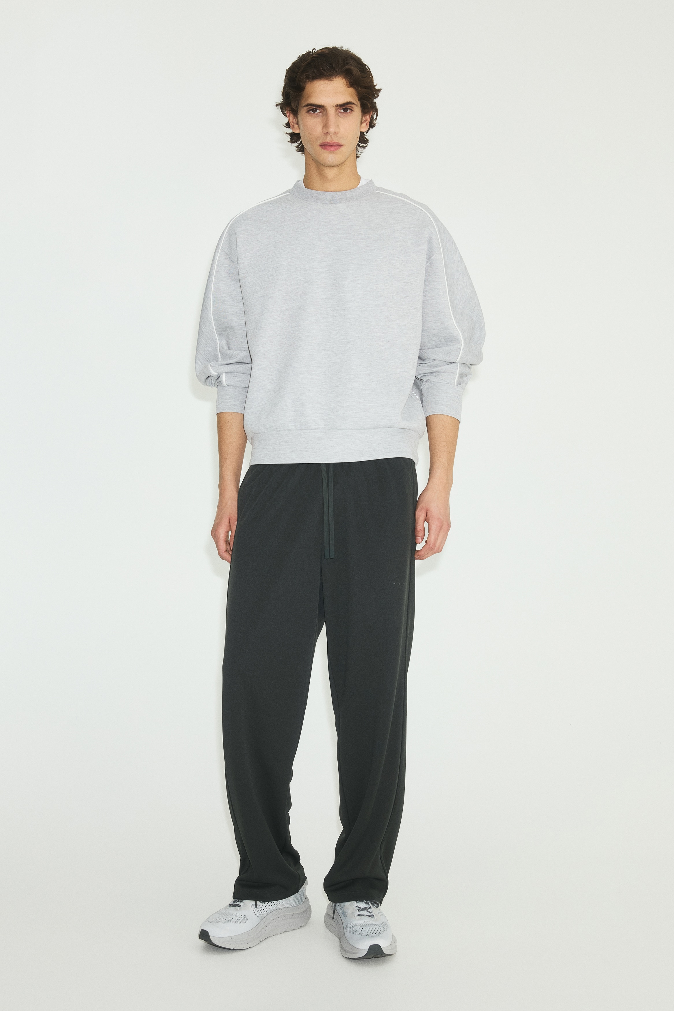 Αθλητικό joggers Relaxed Fit με DryMove™ - Σκούρο γκρι/Μαύρο/Ναυτικό μπλε