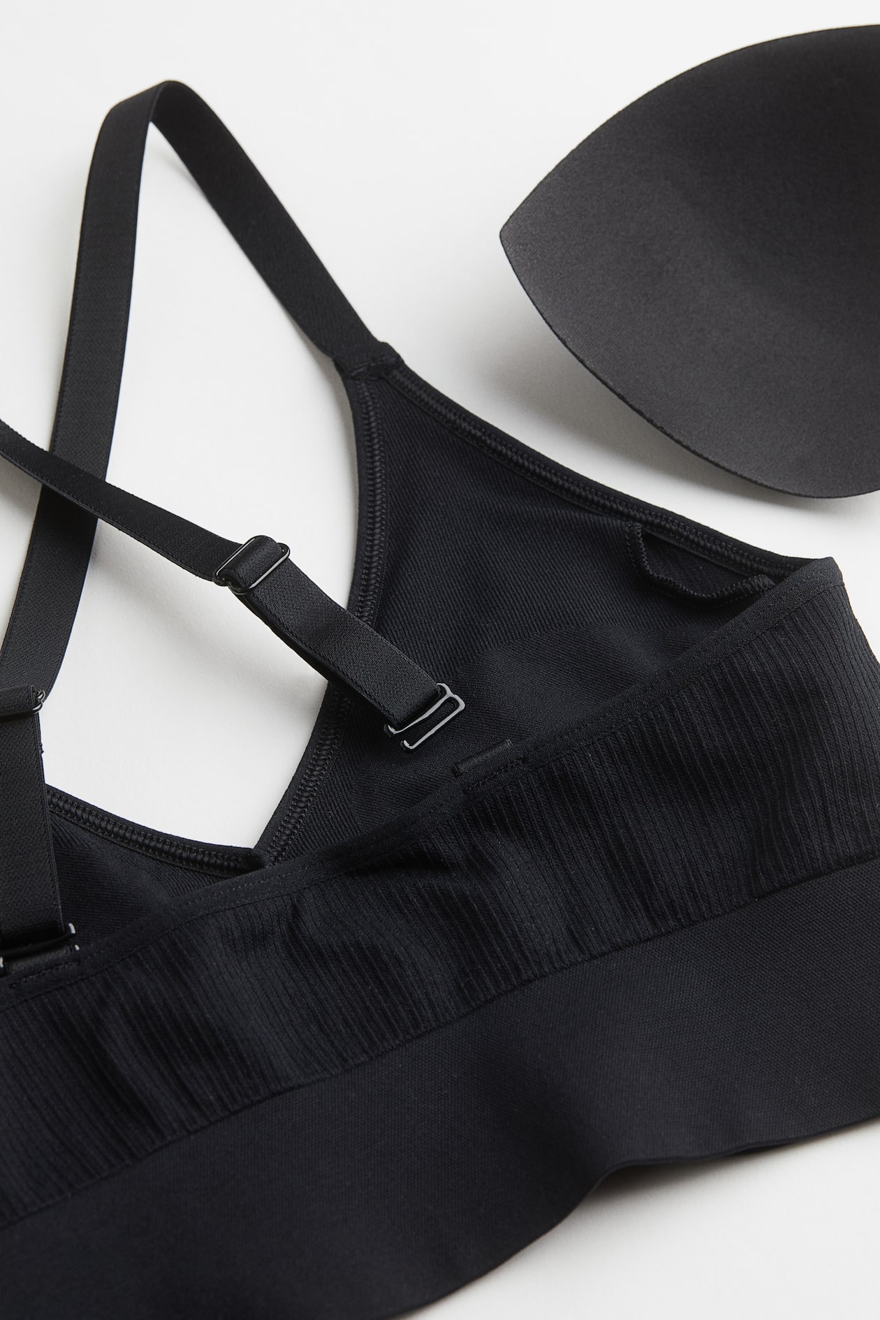 Seamless Medium-Support Sports Bra with DryMove - image 2