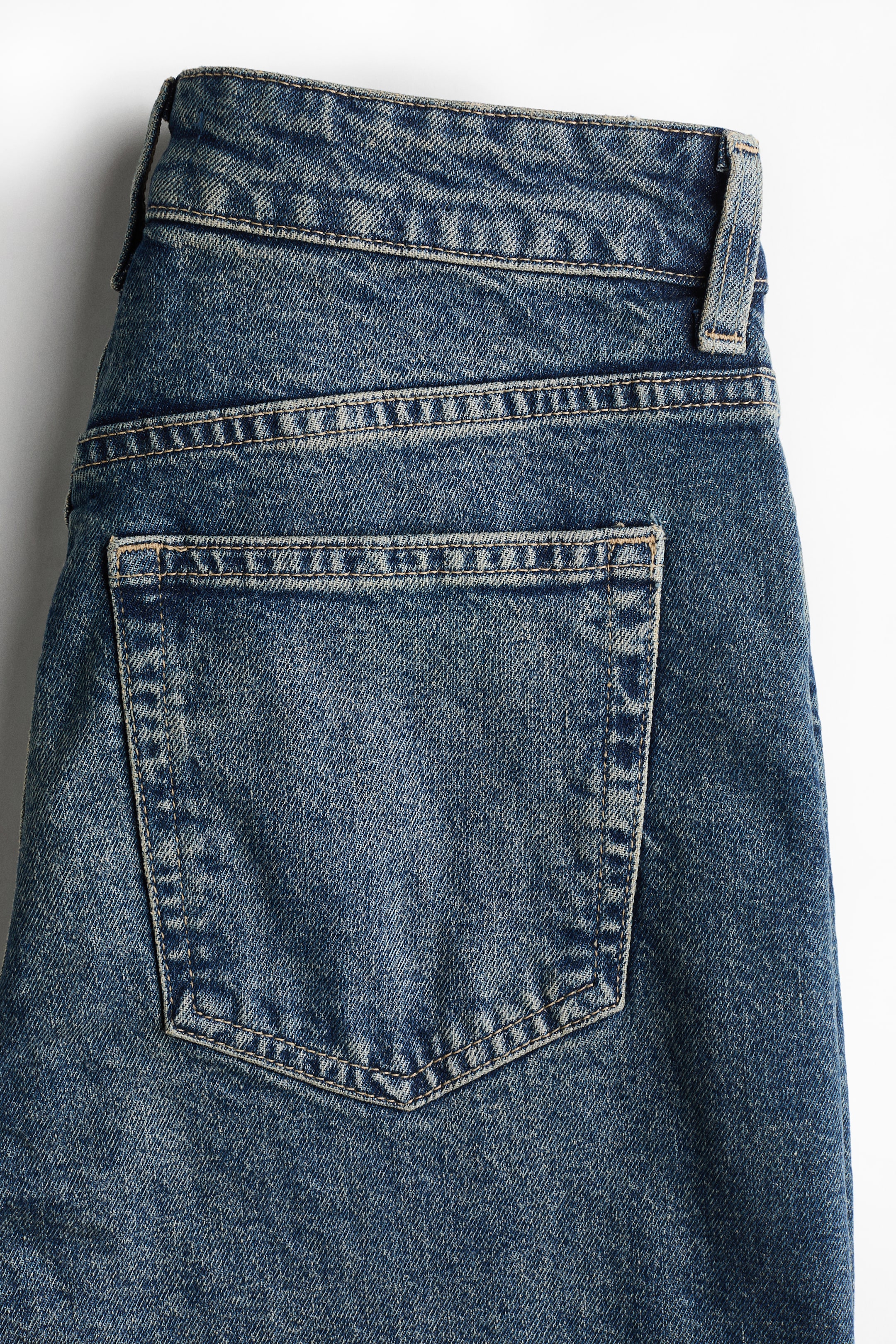 Mom Slim-Fit High-Waist Ankle Jeans