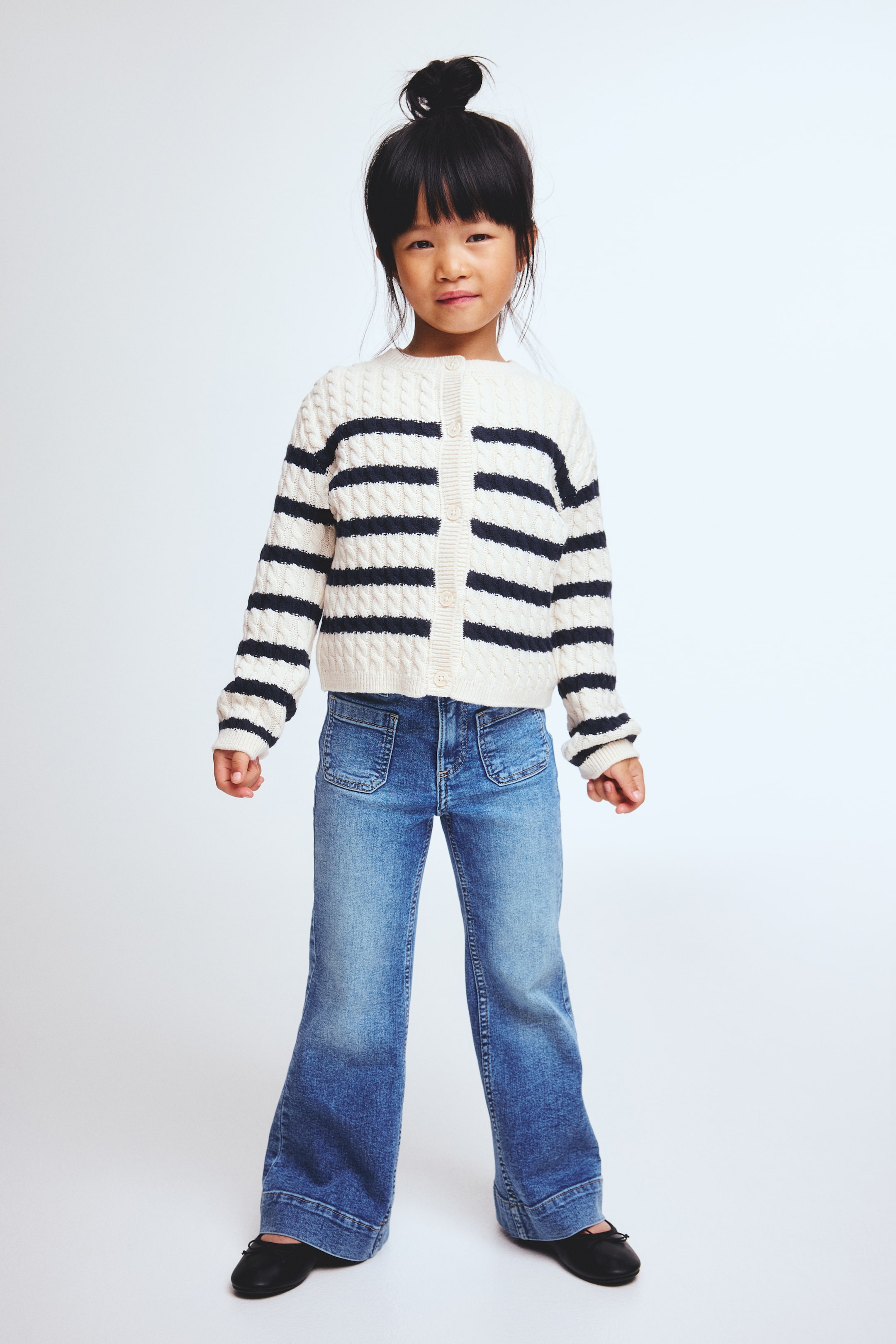 Büyük resmi görüntüle: Flared Jeans - Kot mavisi - ÇOCUK | H&M TR 1