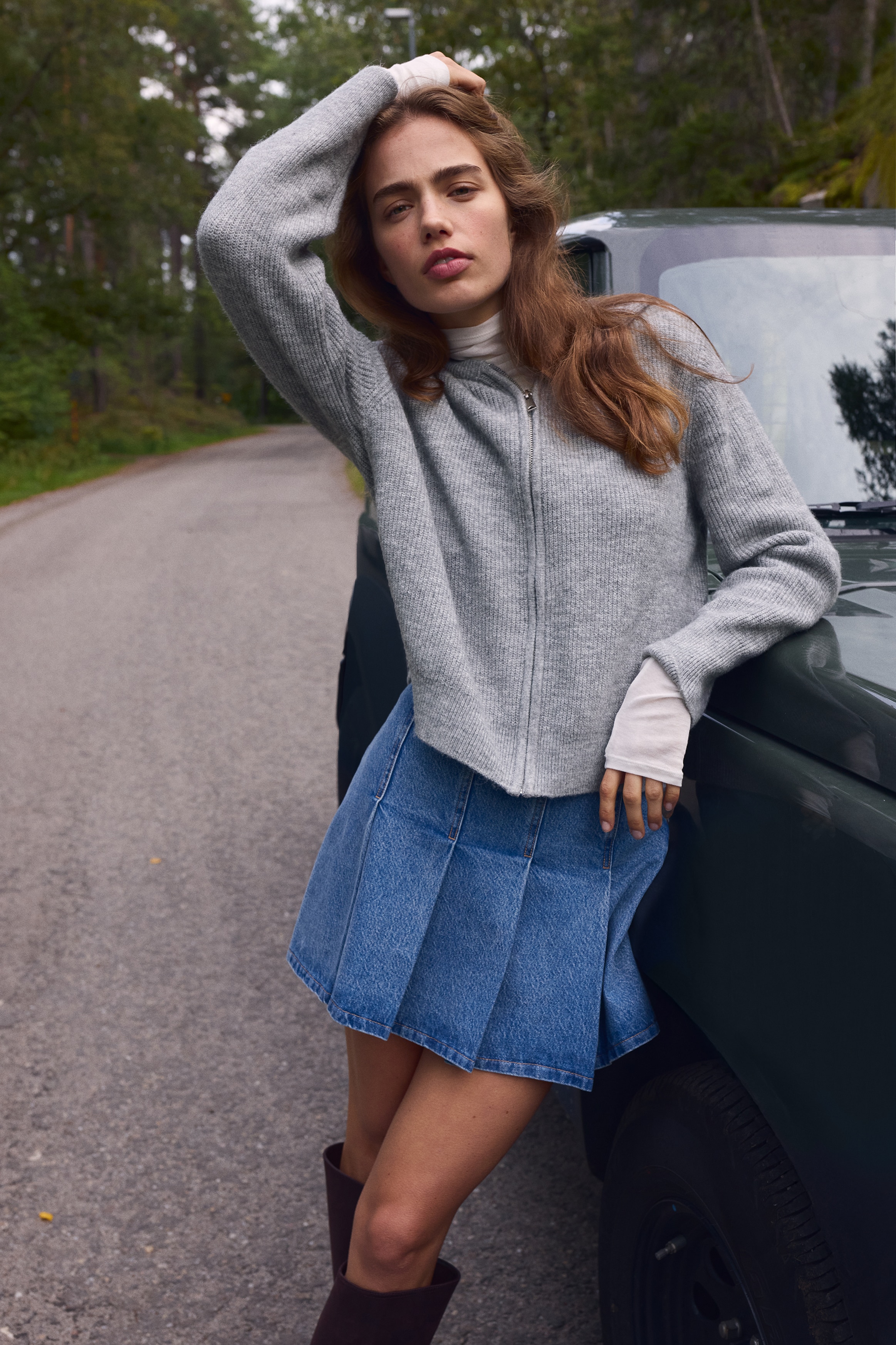 Džemper sa rajsferšlusom i kapuljačom - Sivi lapor