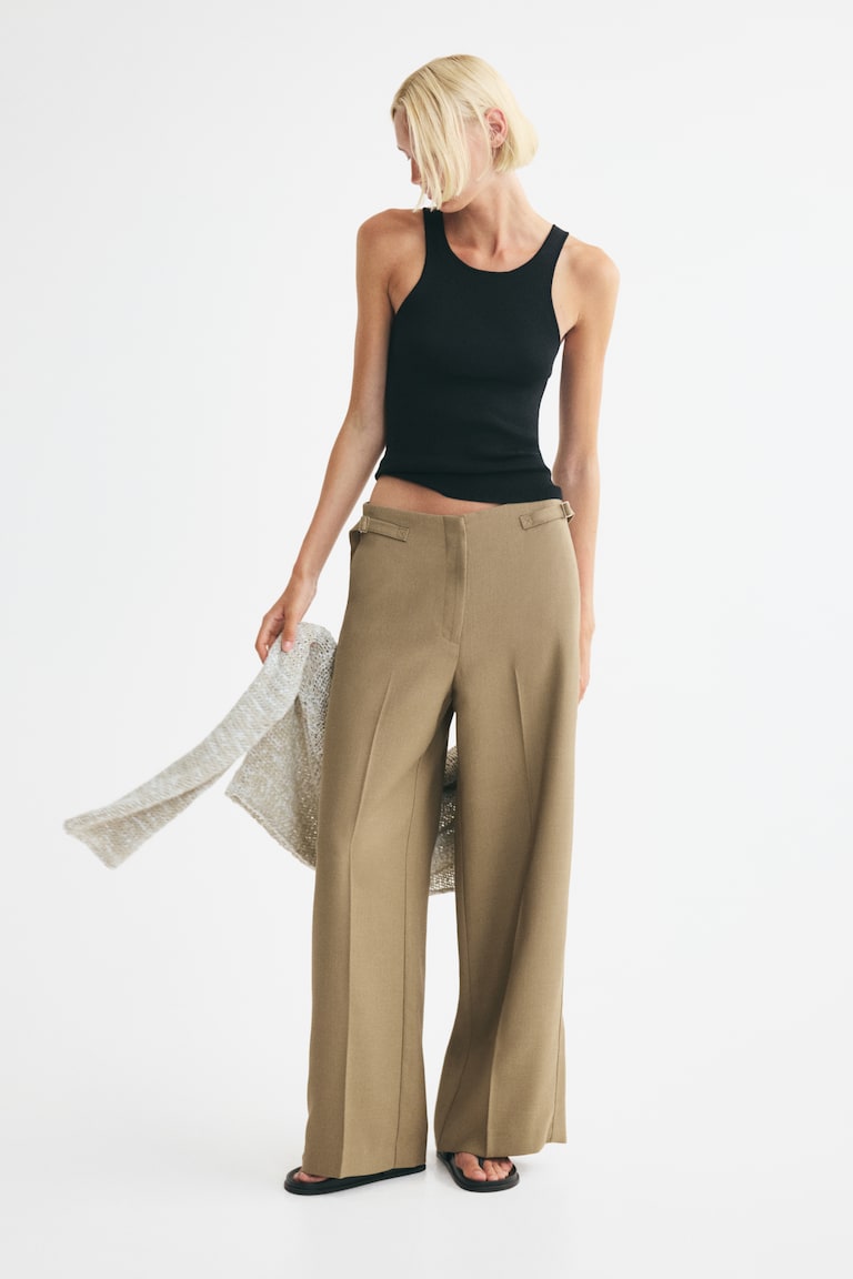 Široke pantalone elegantnog kroja