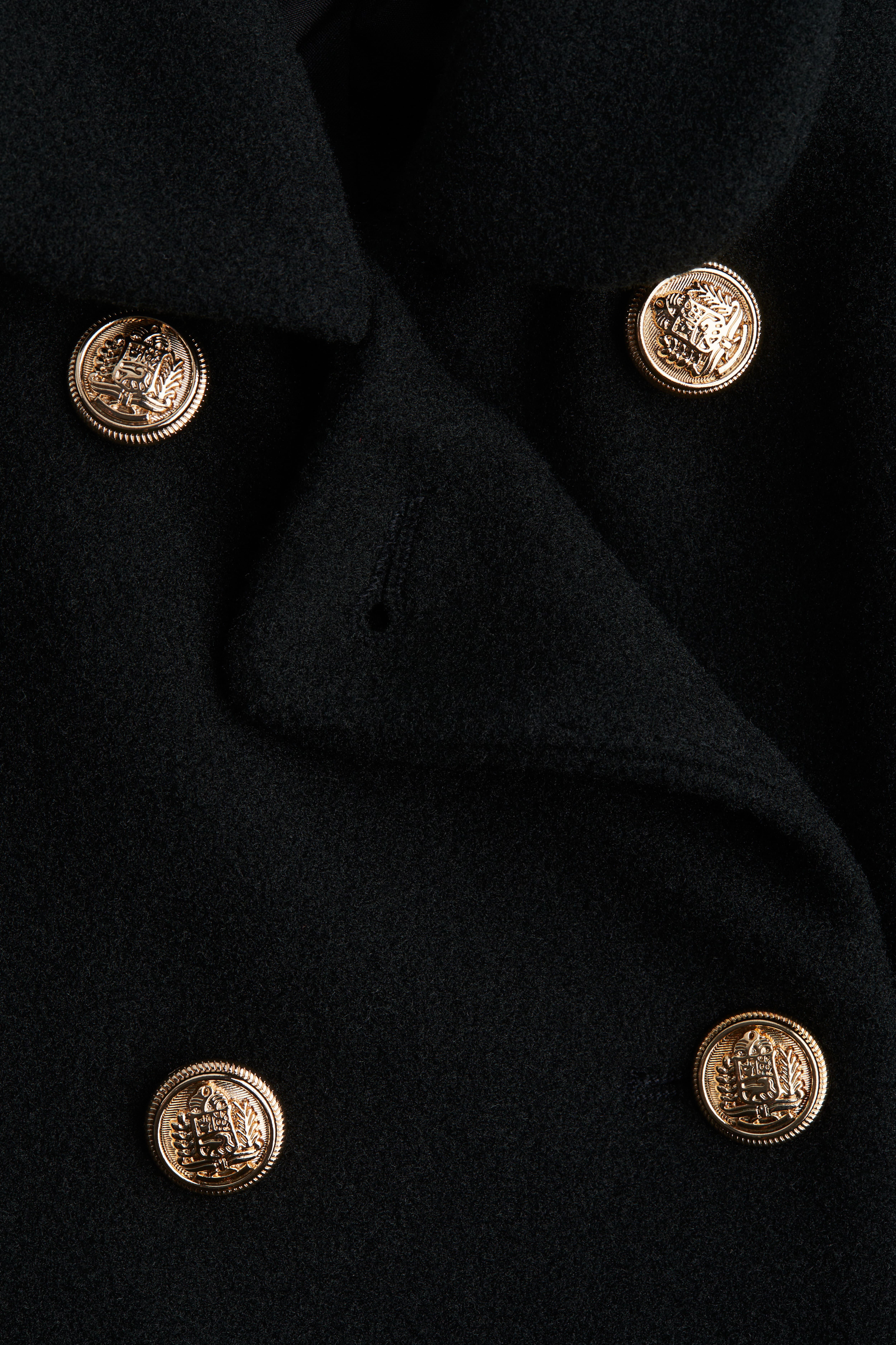 Manteau à fermeture croisée