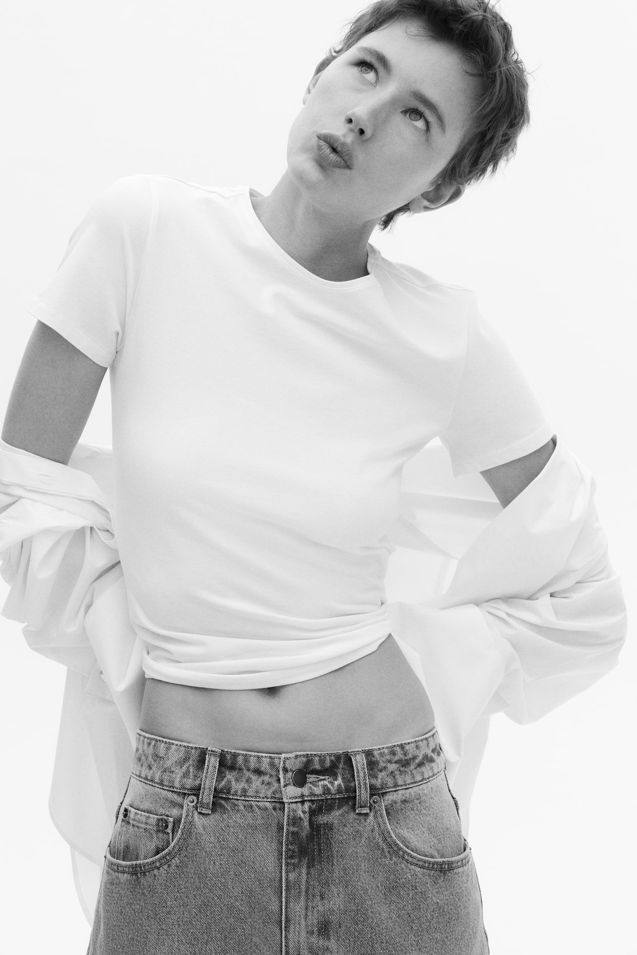 Fitted T-shirt - White - Ladies | H&M GB