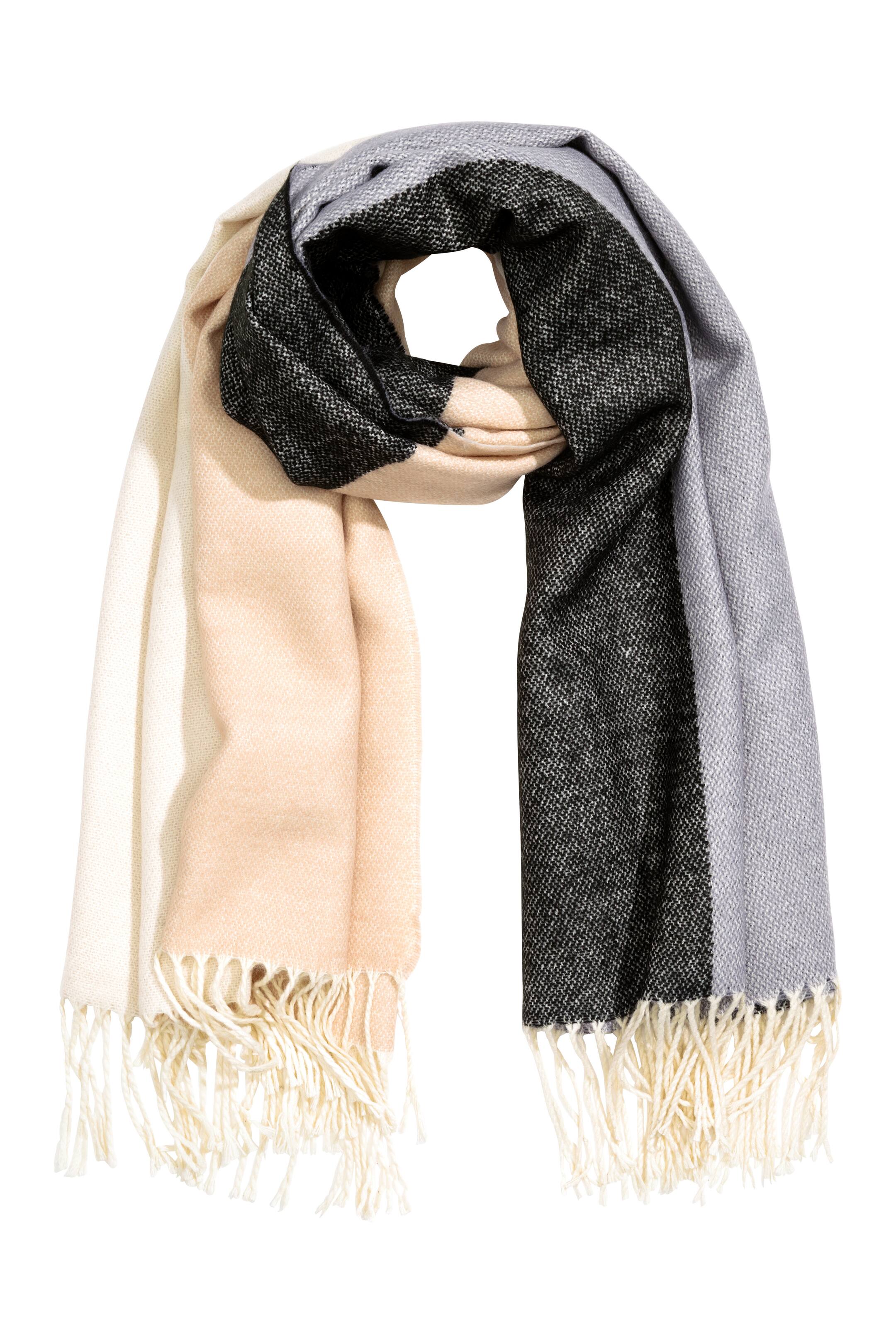 View larger image: Block-patterned scarf - Light beige - Ladies | H&M 1