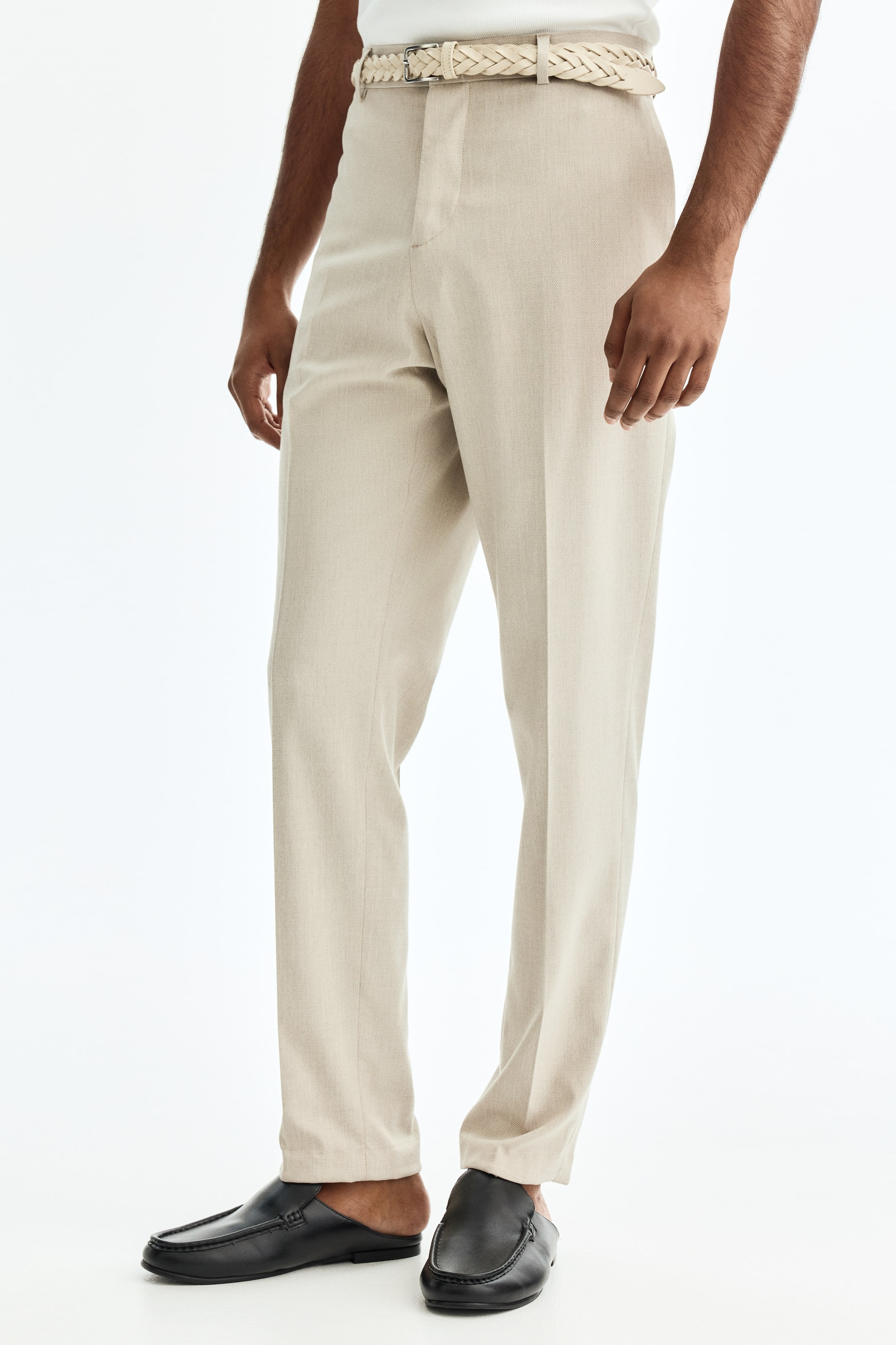Pantalon de costume près du corps
