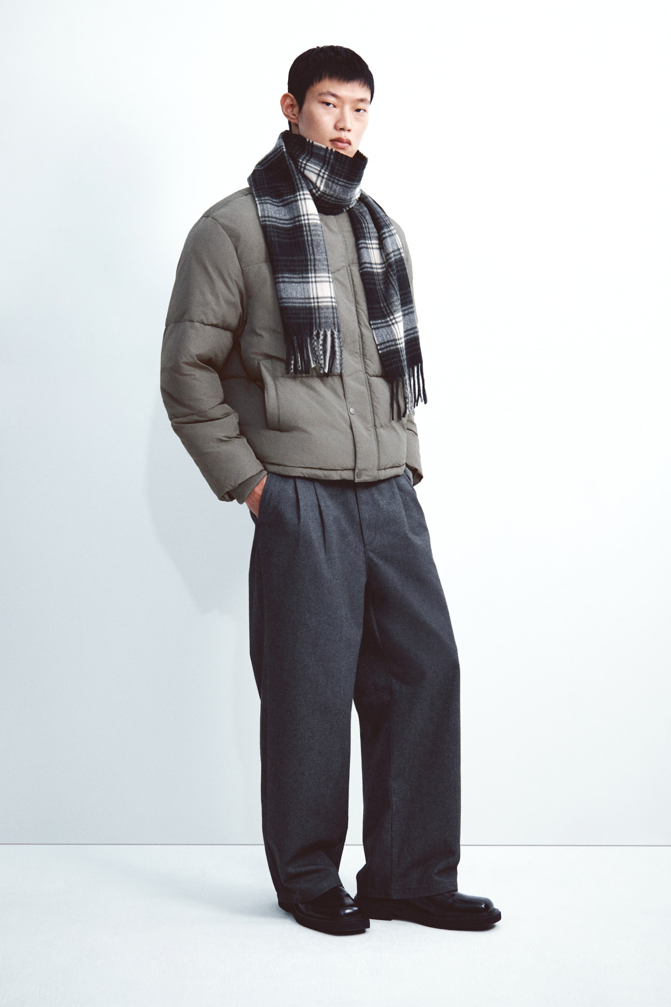 이미지 확대 보기: 나일론 퍼프 재킷 - 카키 그린 - Men | H&M KR 1