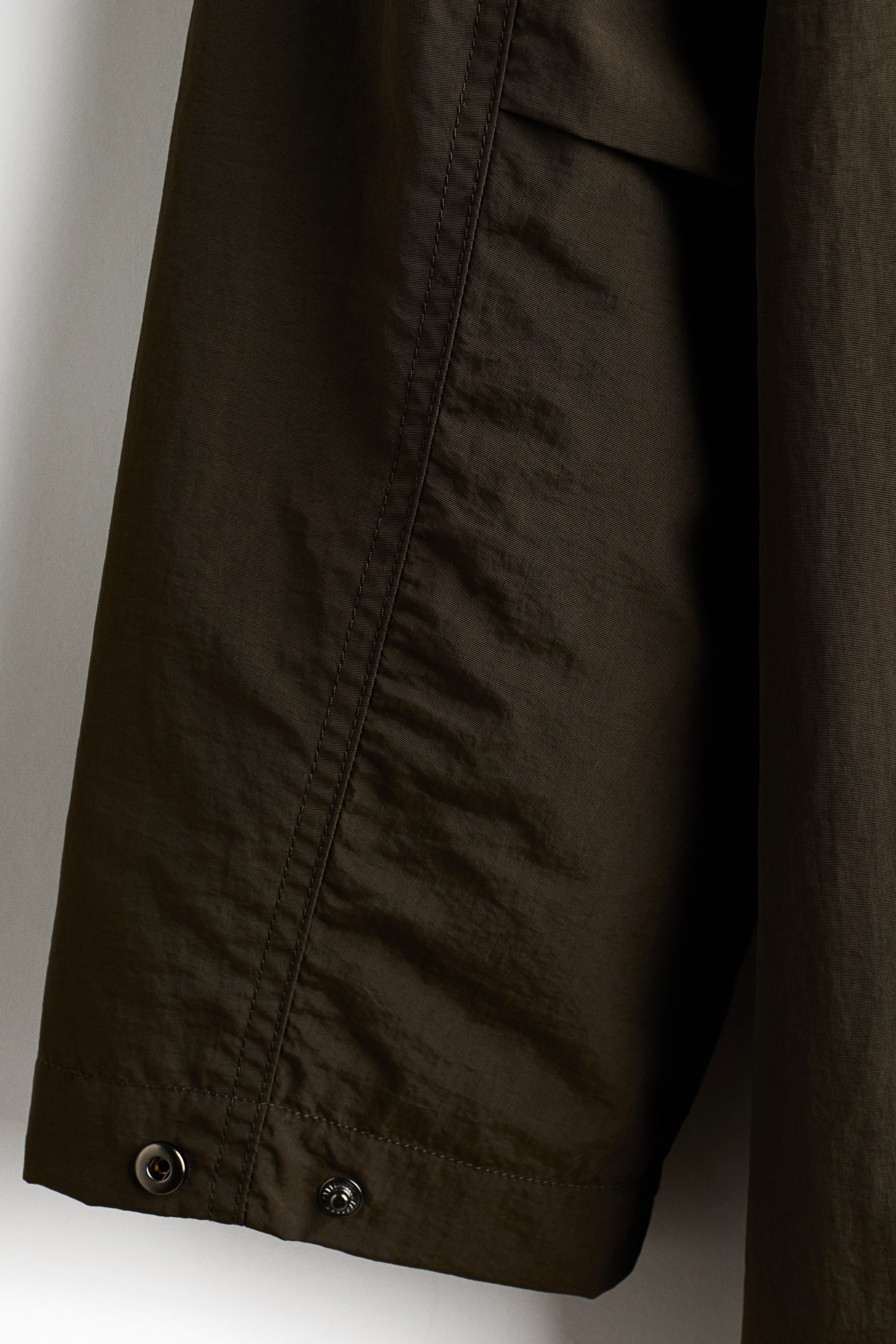 Ampliar la imagen: Parka con gorro en nylon - Verde caqui oscuro - Men | H&M MX 3