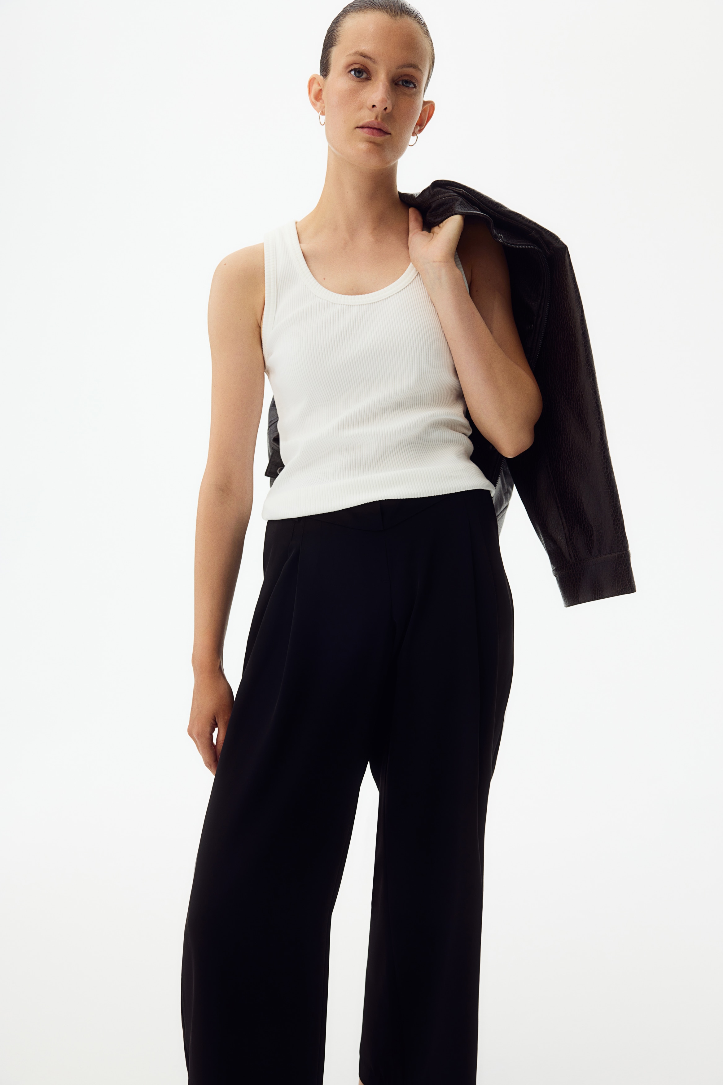 MAMA テーラードパンツ - ブラック - レディース | H&M JP
