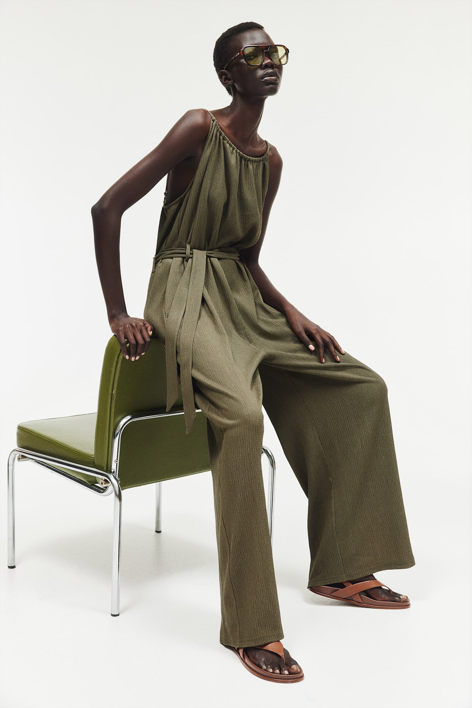 Tie-belt jumpsuit - Dark khaki green - 1