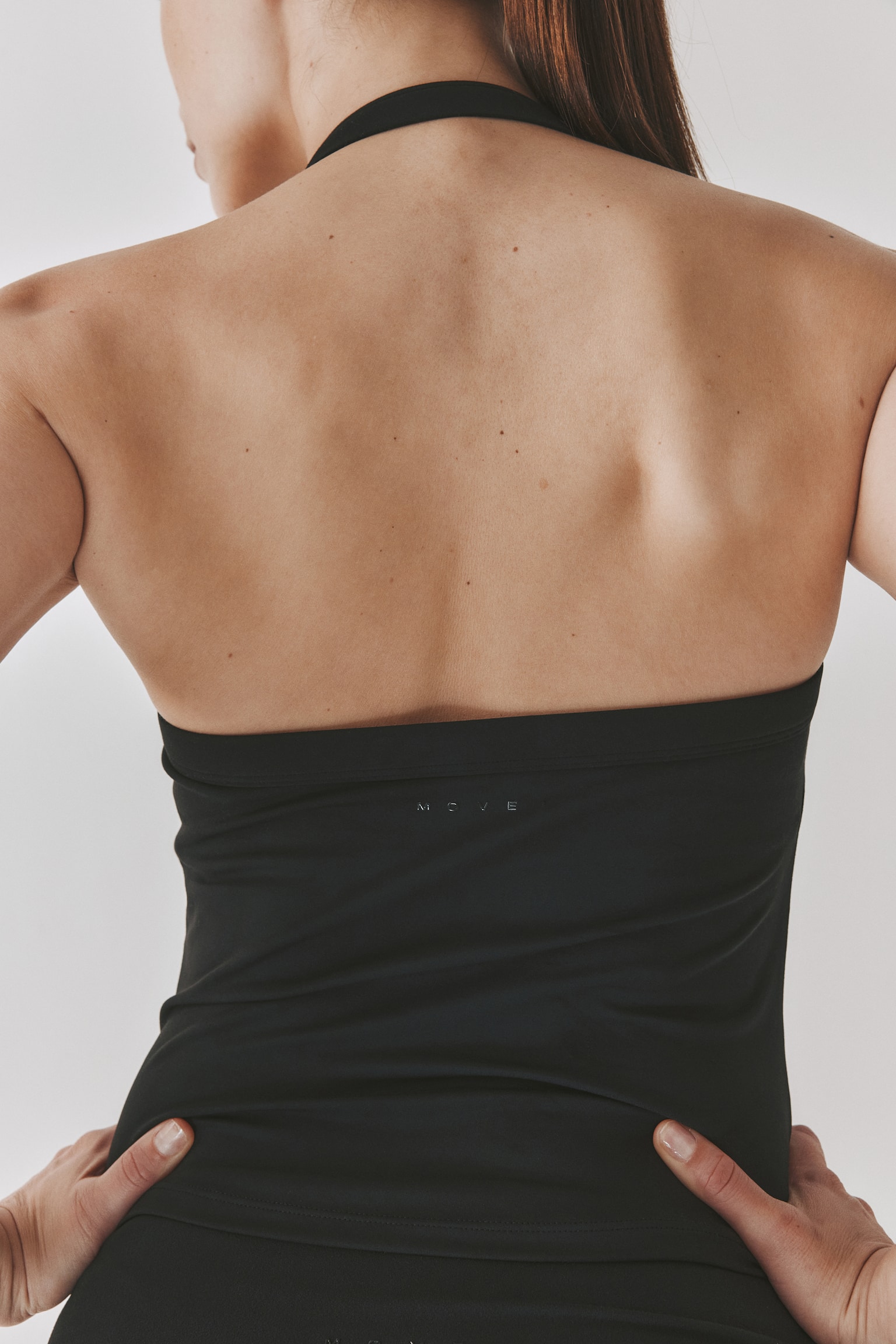 Женский топ H&M Move Halterneck Sports with SoftMove™, цвет: Чёрный — фото 5