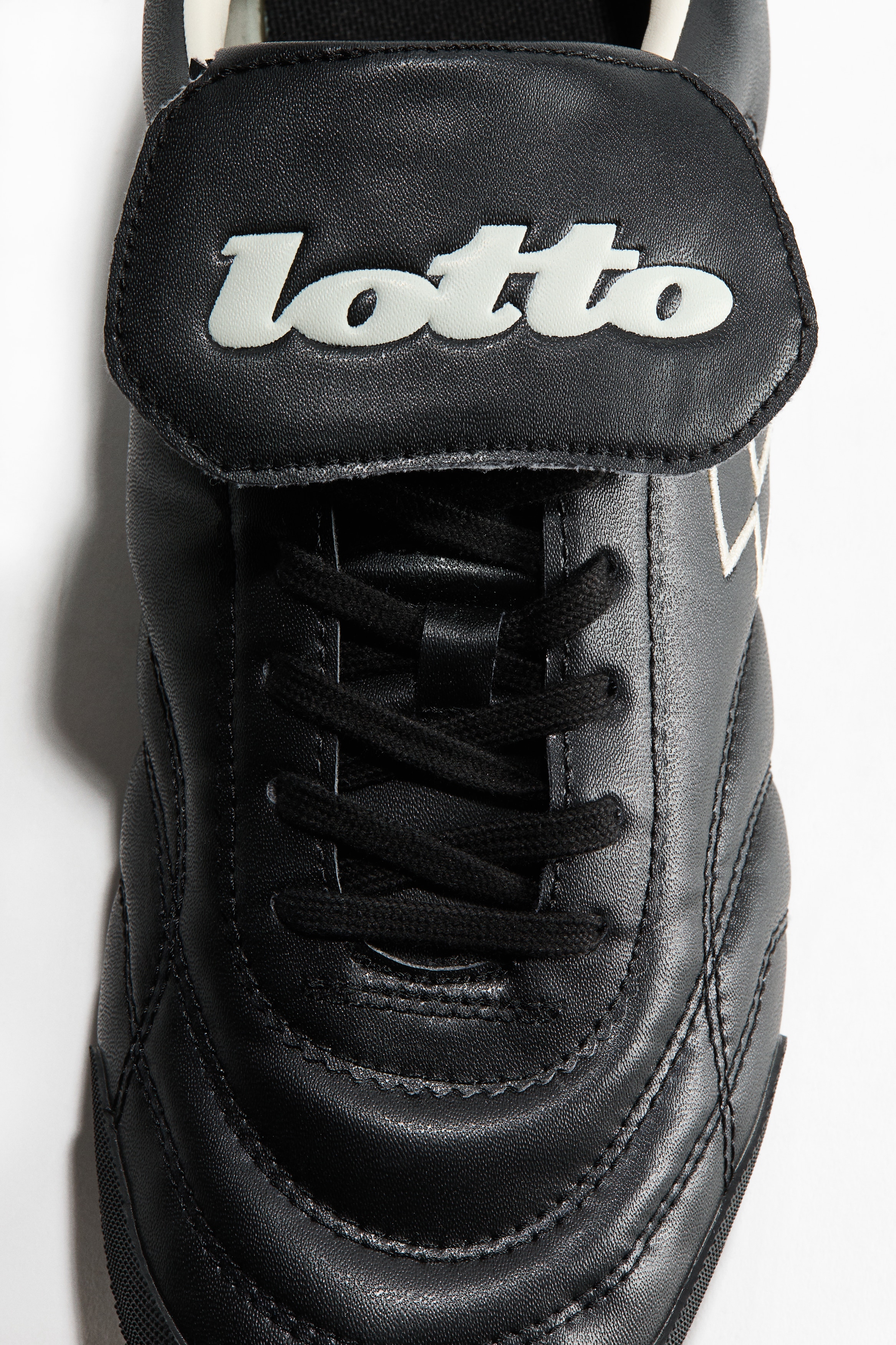 Men's Black/Lotto Soccer Cleats | H&M US