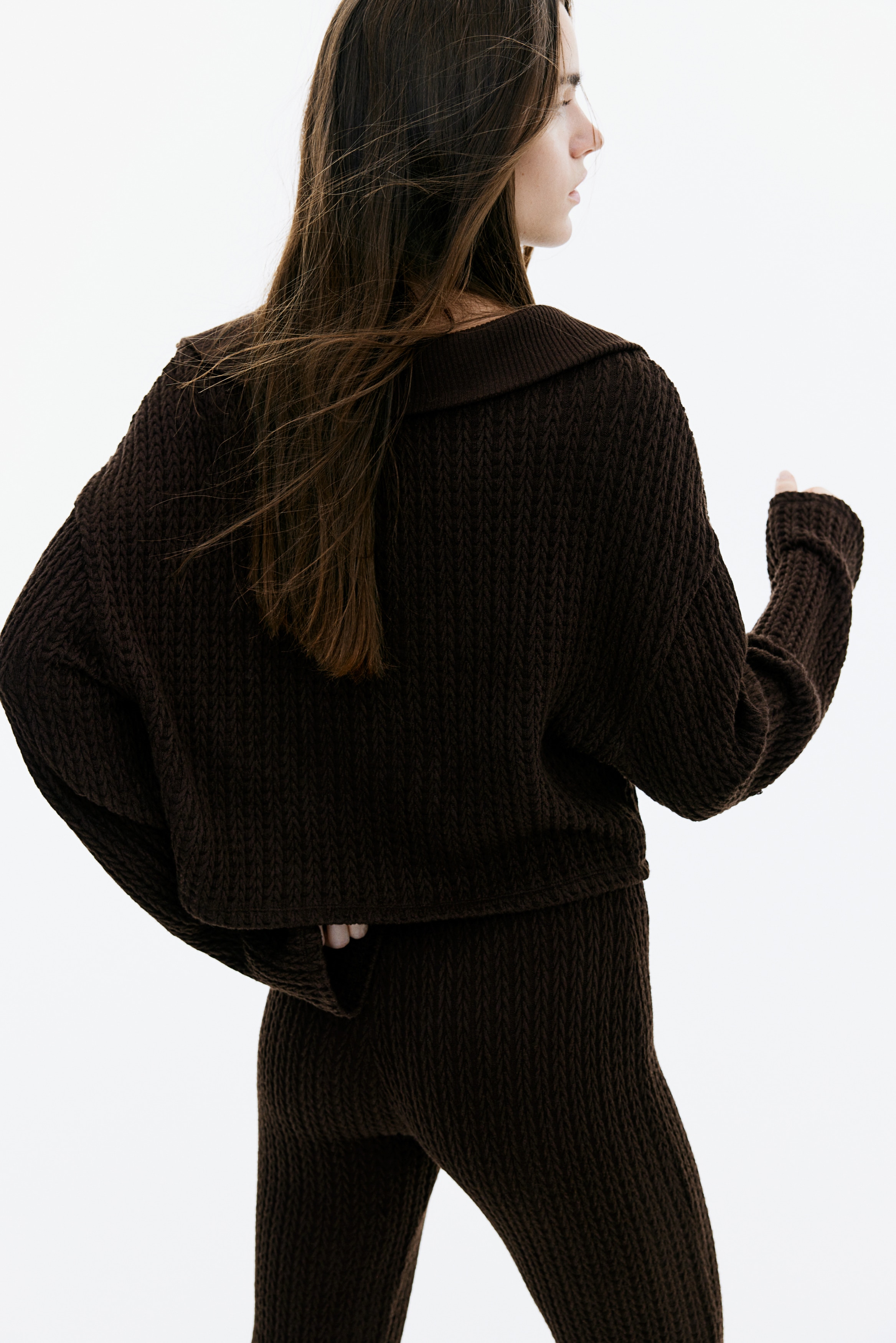 Oversized cable-knit-look jumper - Ciemnobrązowy - ONA | H&M PL