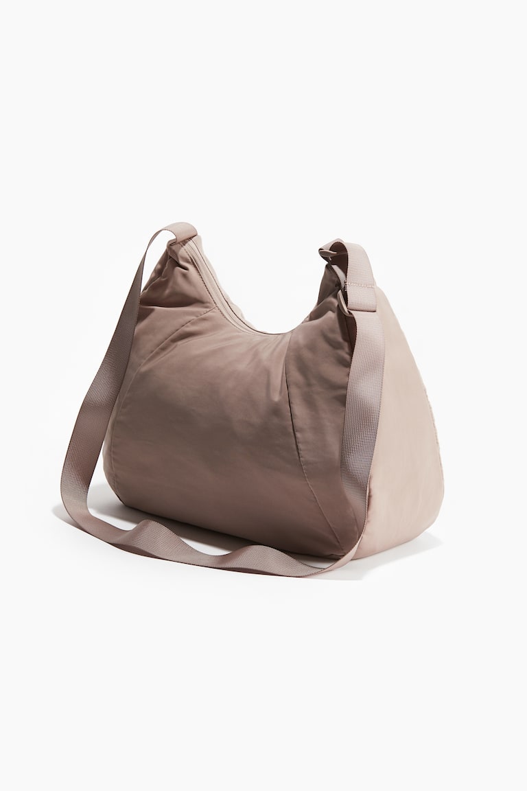 Water-repellent sports bag