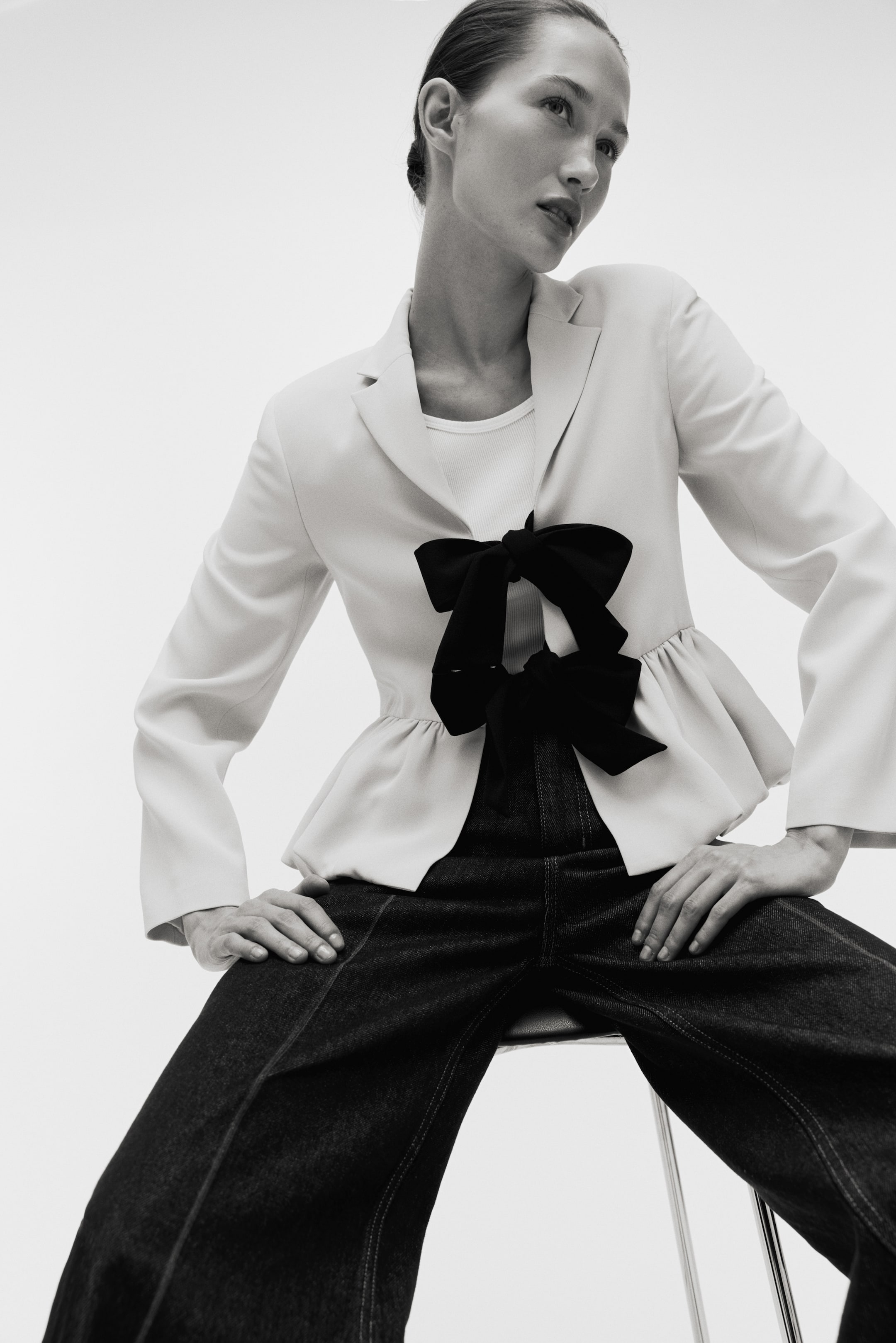 Zobacz większy obraz: Żakiet z bombkowym dołem - Jasnobeżowy - ONA | H&M PL 1