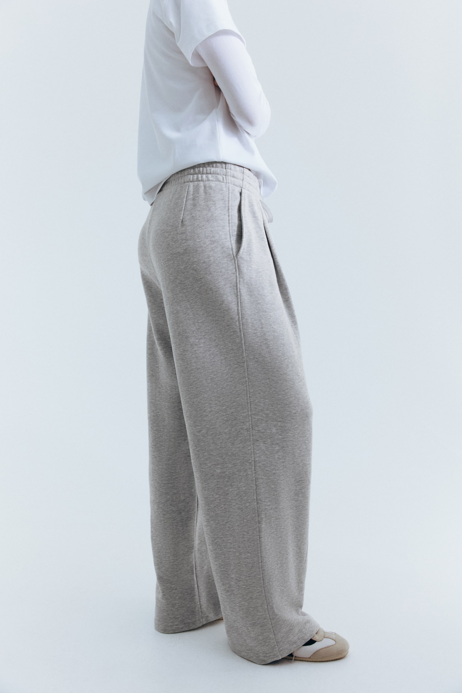Pleat-front sweatpants - Light grey marl/Navy blue/Black/Brown - 3