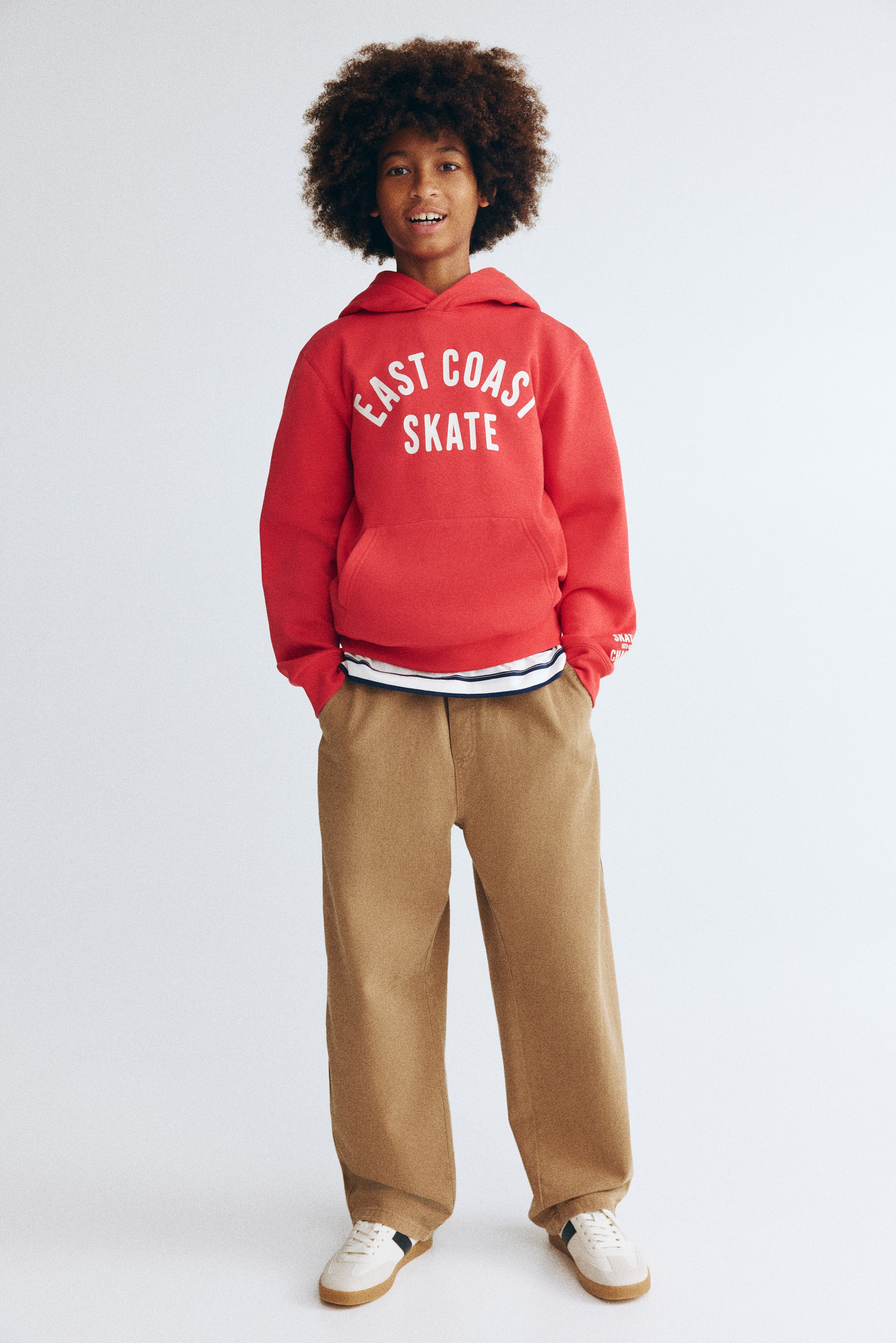 Voir une image plus grande: Pantalon de jogging en sergé de coton - Beige foncé - Kids | H&M CA 1
