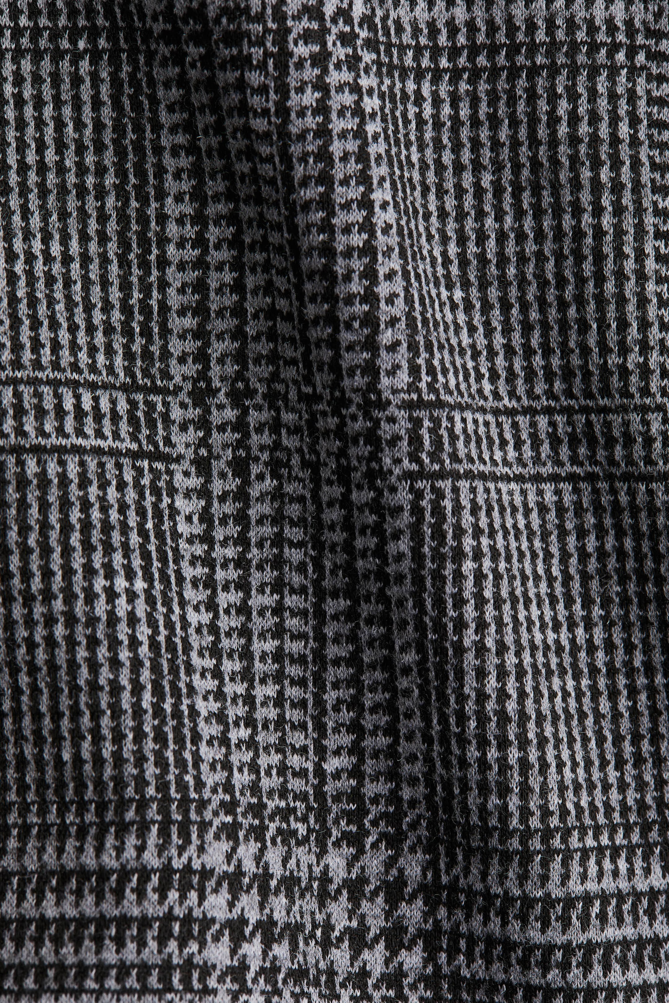 Xem ảnh lớn hơn: Cap-sleeved top - Grey/Checked - Ladies | H&M VN 4