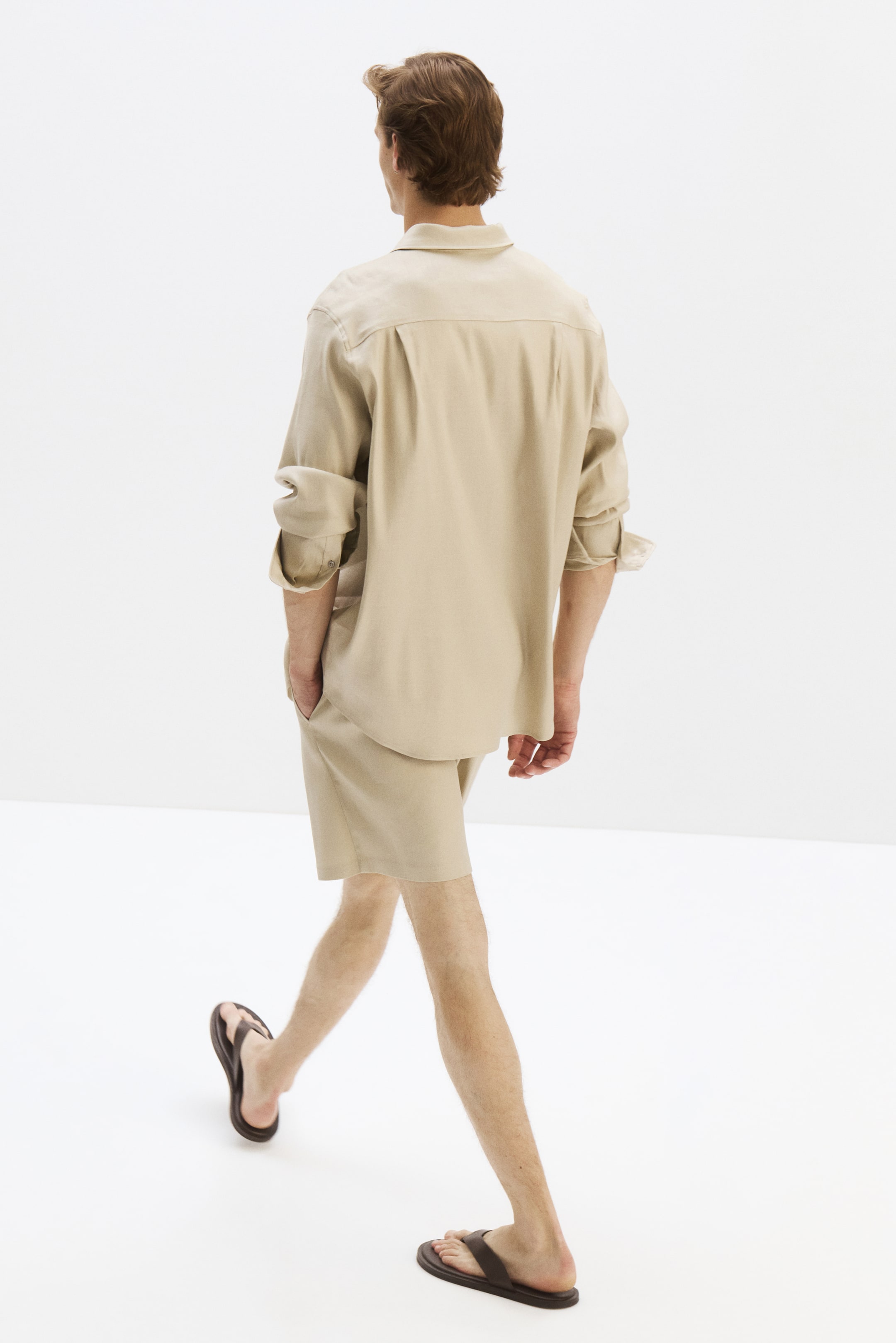 Мужские шорты H&M Easy-Care Relaxed-Fit Linen-Blend Shorts — фото 7