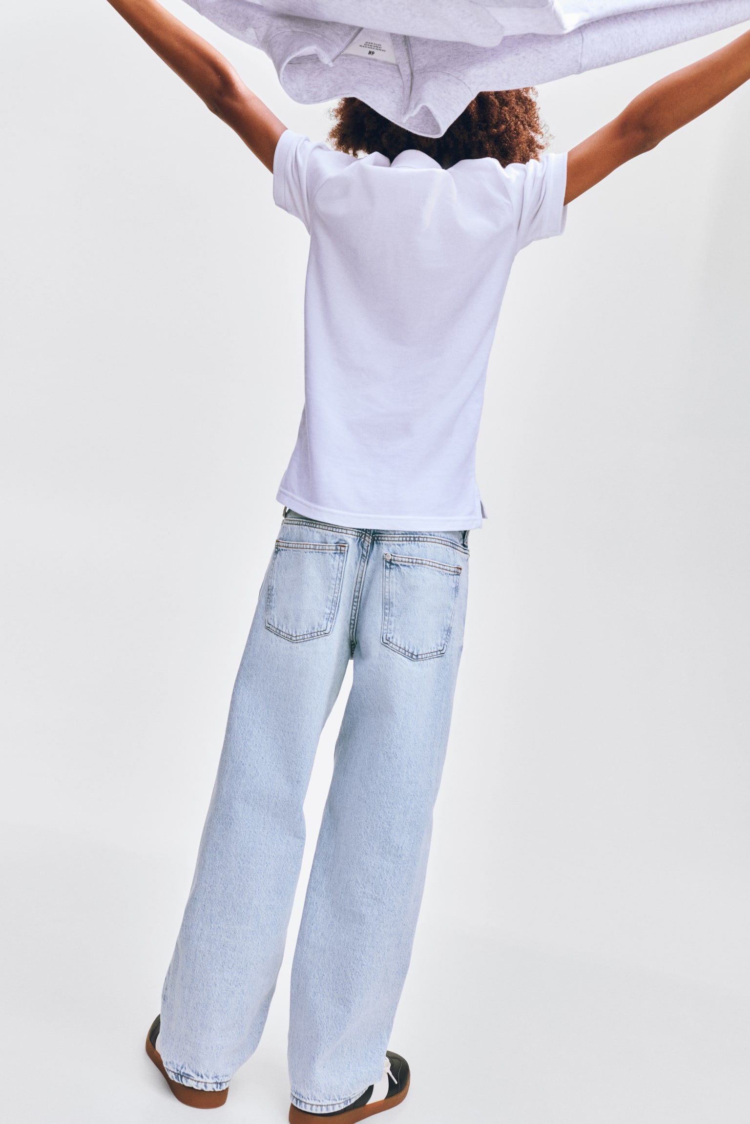 Loose Fit Jeans - Bleu denim clair/Gris clair/Bleu denim/Light denim blue/Bleu denim clair/Bleu denim/Gris foncé - 4