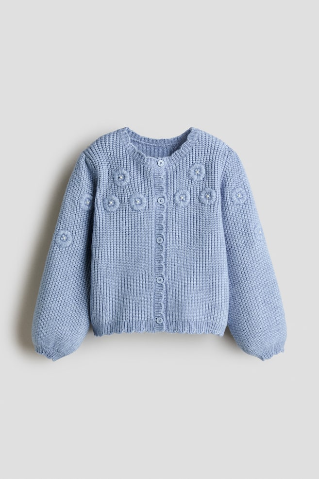 Gestrickter Cardigan mit Stickereien - Hellblau - 1