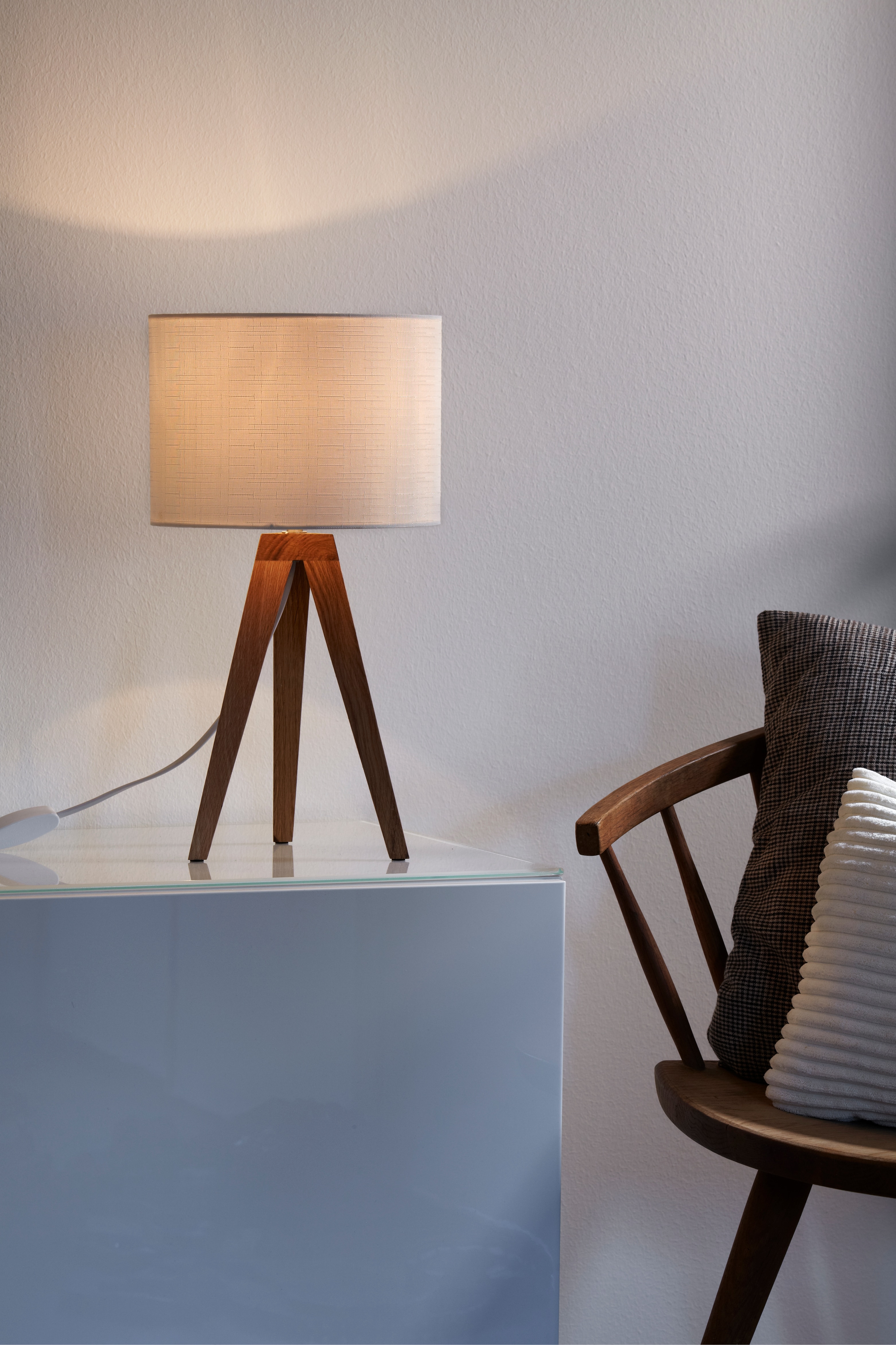 Kullen Bordslampa - Oak/white