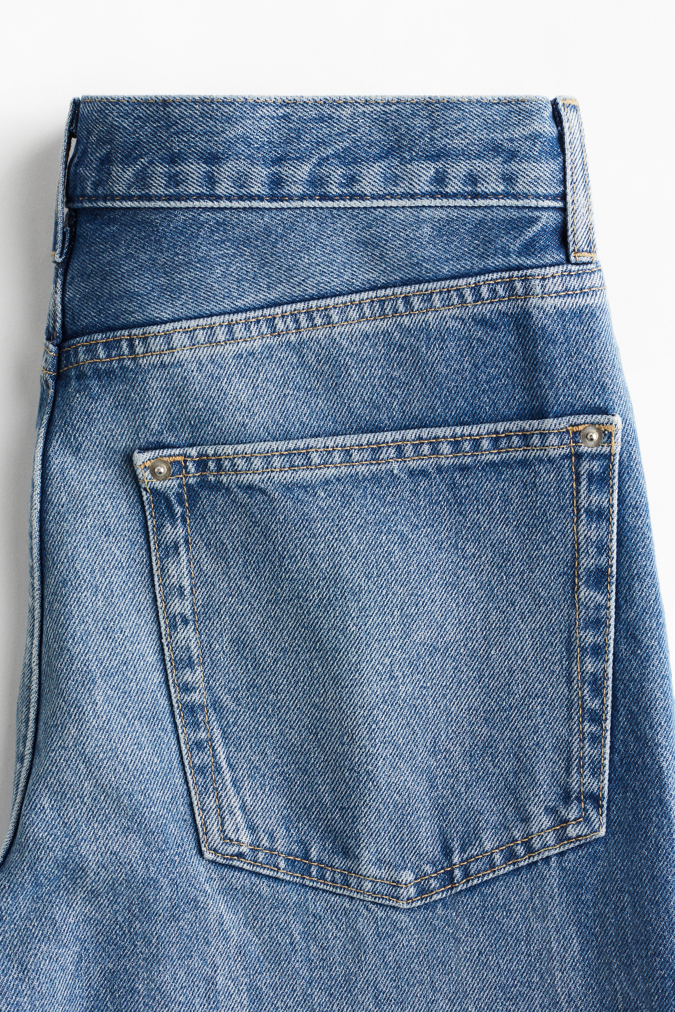Low waist jeans