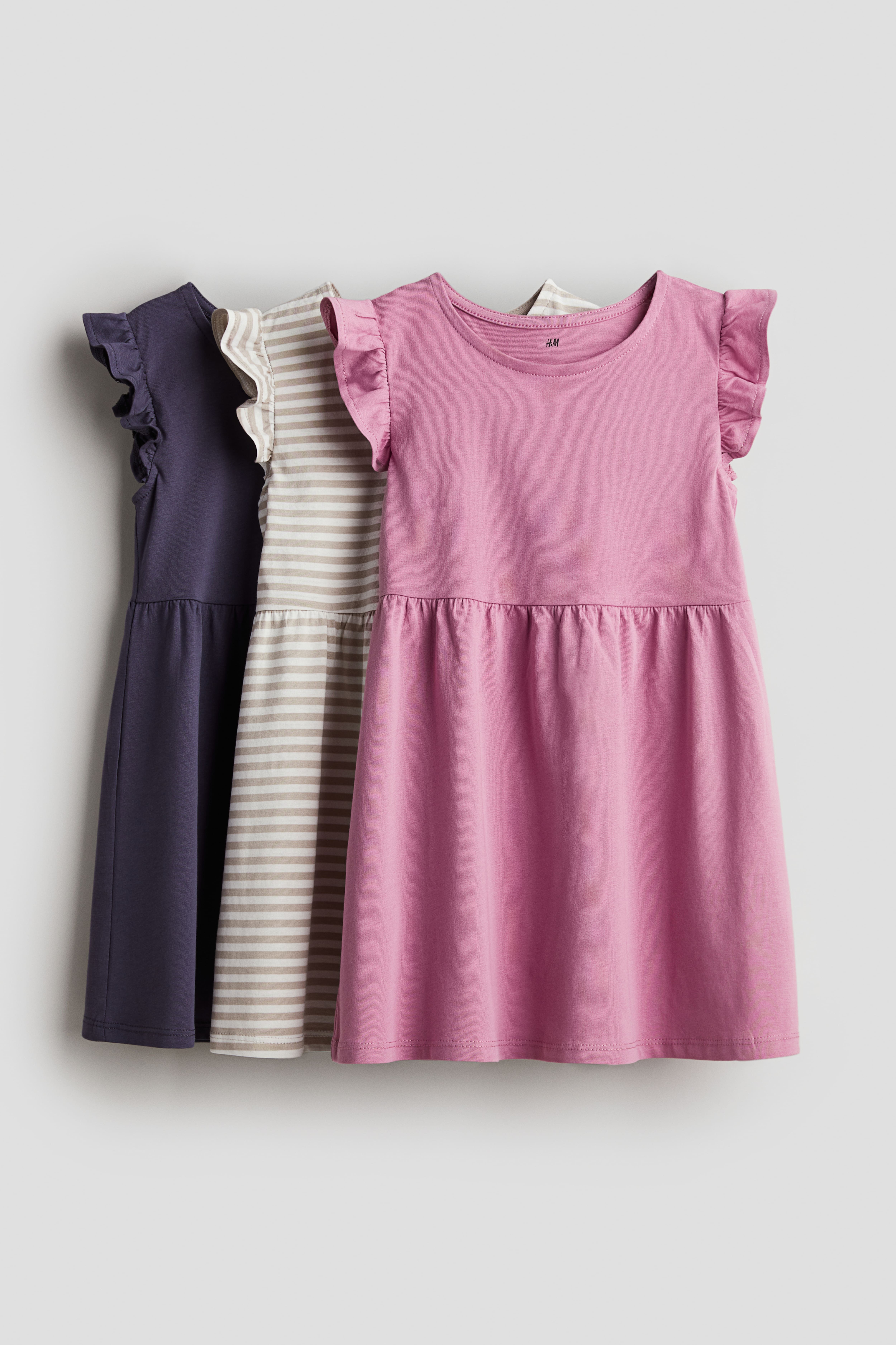 H&m girl dresses hotsell