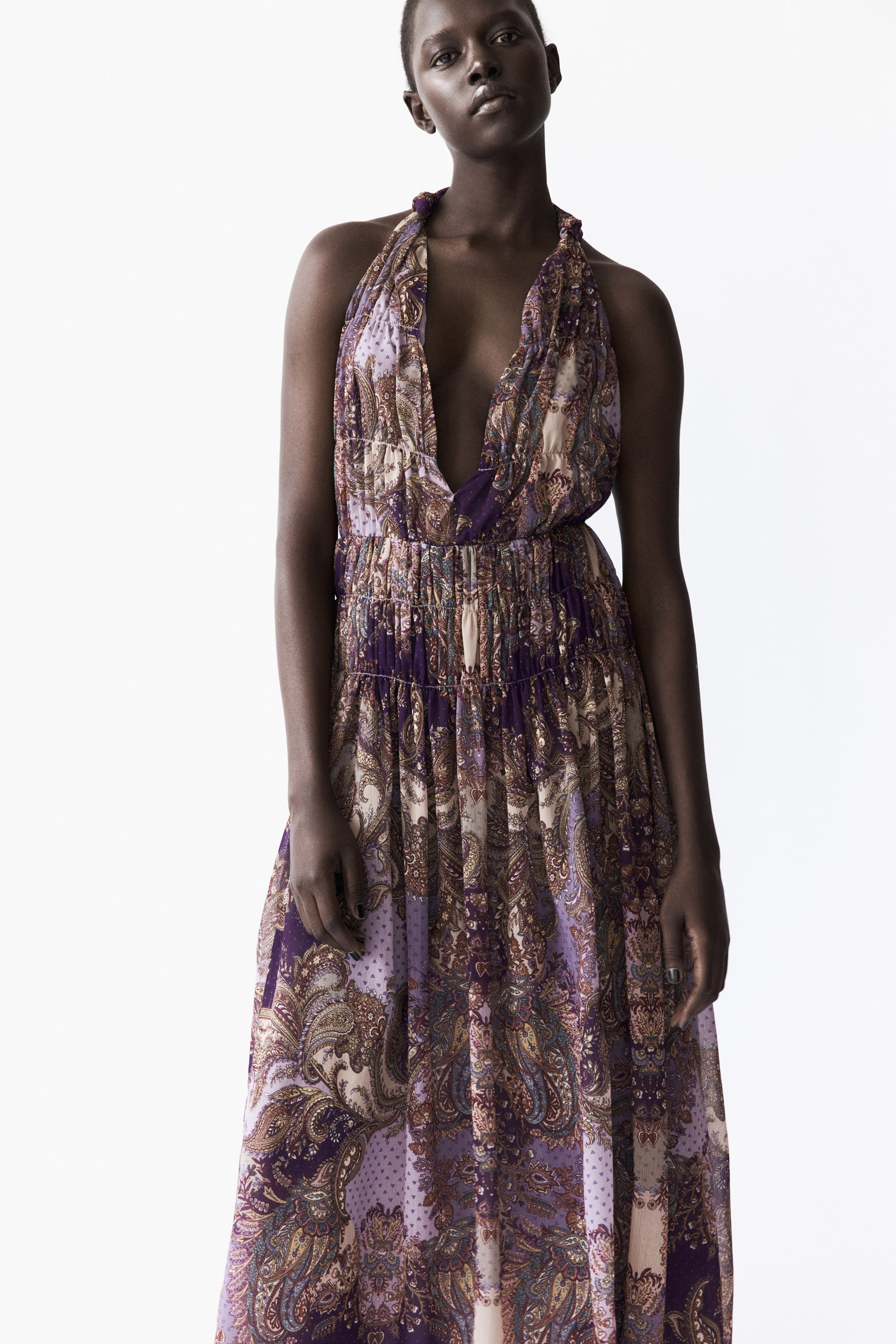 Robe froncée à dos nu
