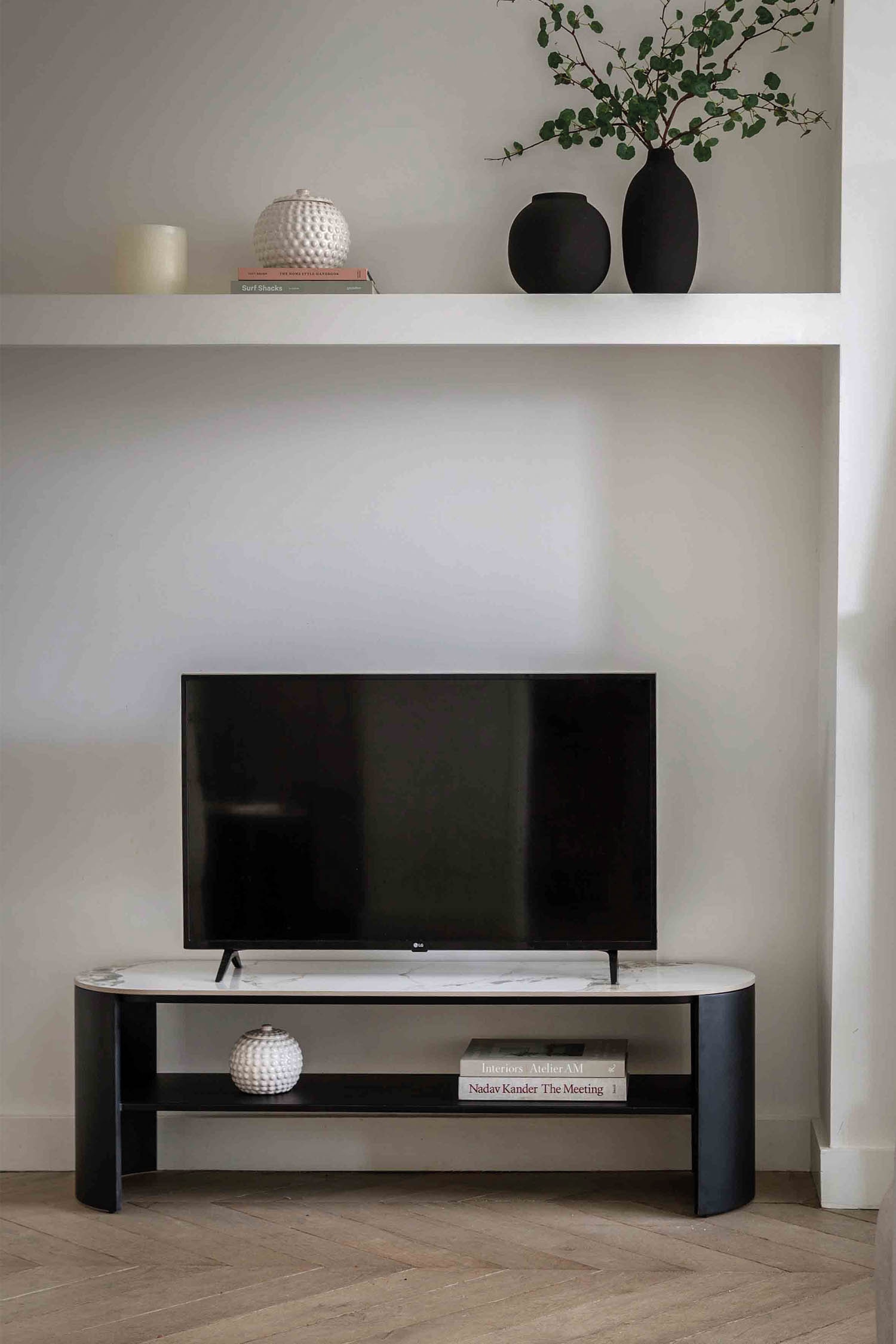 Iron Media Unit - Black