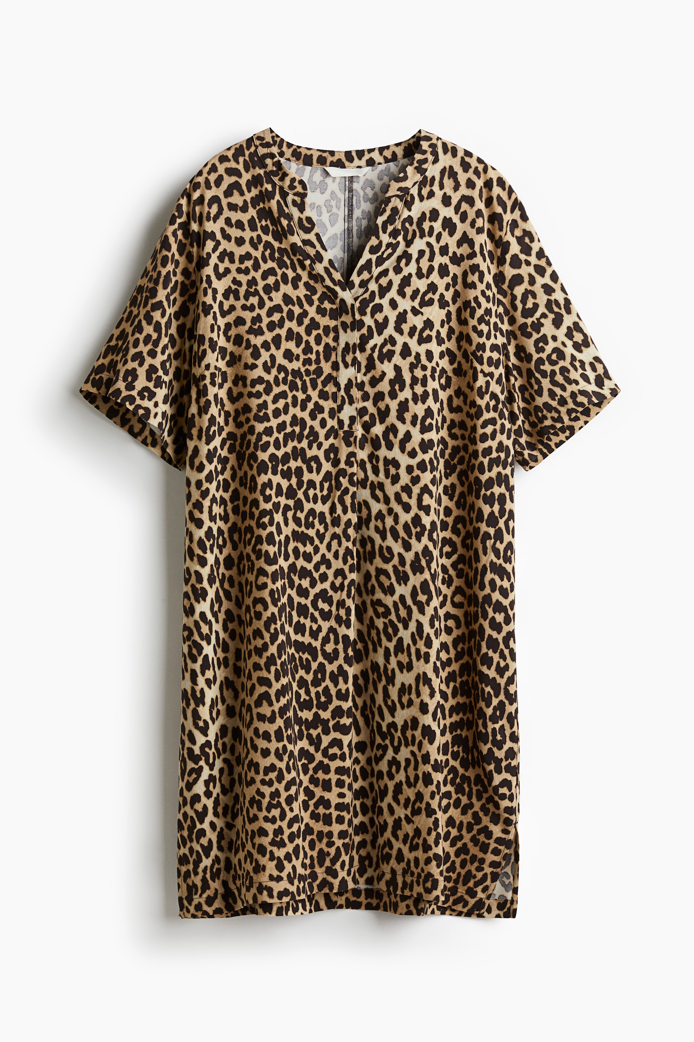 Klänningstunika i viskos - Beige/Leopardmönstrad/Crèmevit/Svartblommig/Mörk khakigrön/Svart/Crèmevit/Svartmönstrad/Vit/Blad/Grön/Vitblommig/Vit/Blåmönstrad/Svart/Vitmönstrad/Grön/Crèmevitmönstrad/Vit/Svartmönstrad/Vit/Citroner