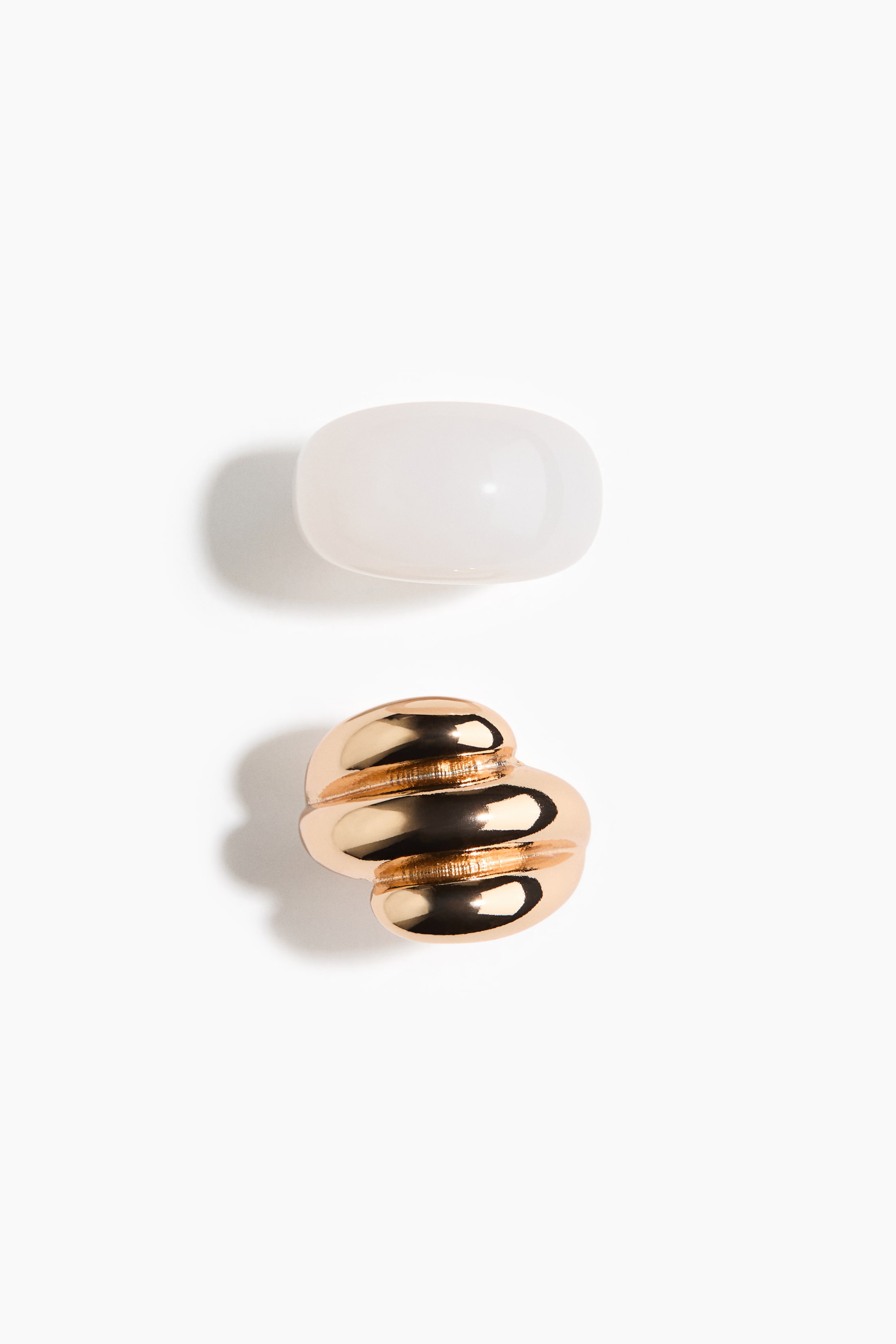 Ampliar la imagen: 2-pack rings - Gold-coloured/White - Ladies | H&M MX 1